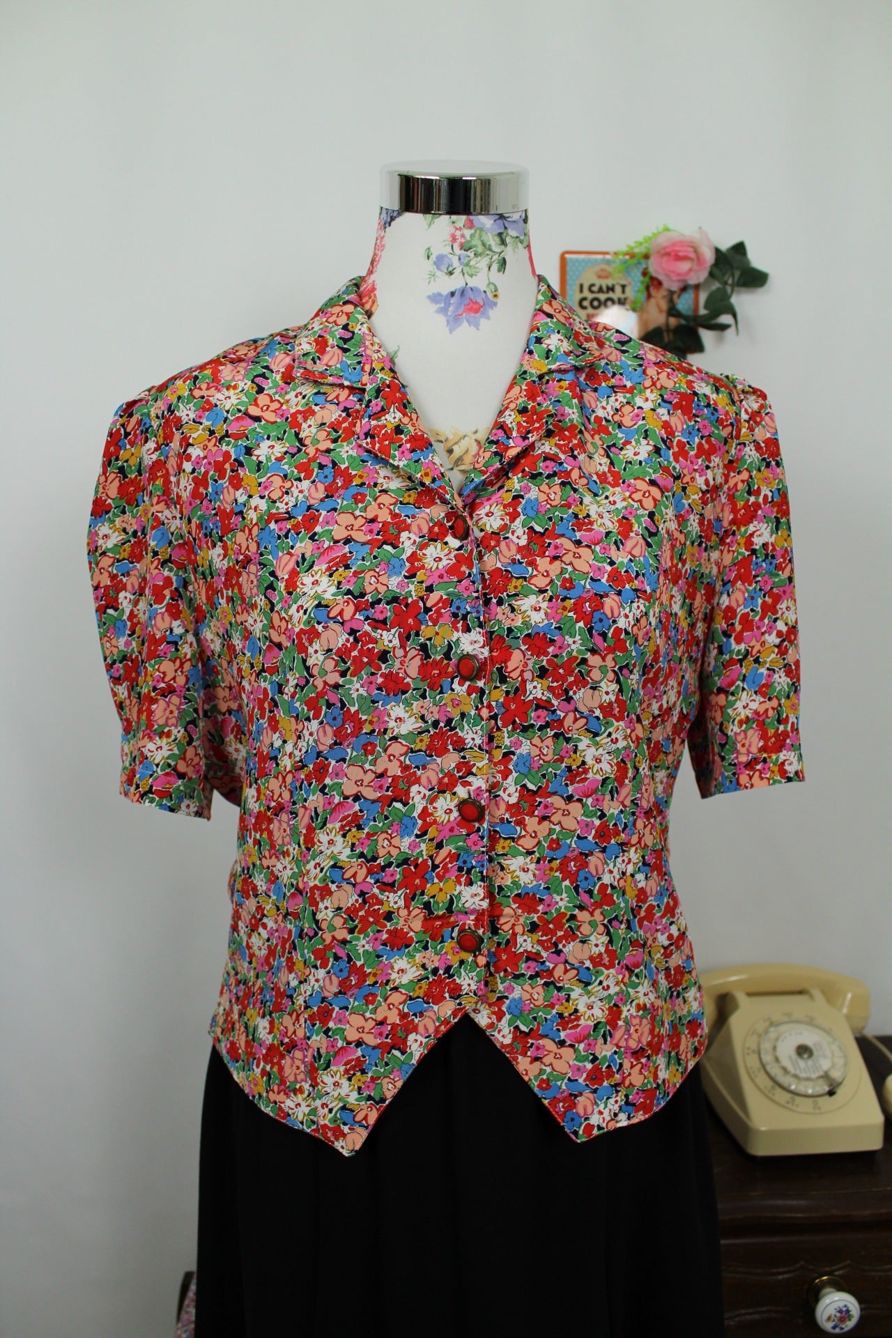 🍒🌸Chemise vintage 80's fleurie "Claire et Marie Paris" - made in France & boutons bijoux - Taille 38/40🌸🍒