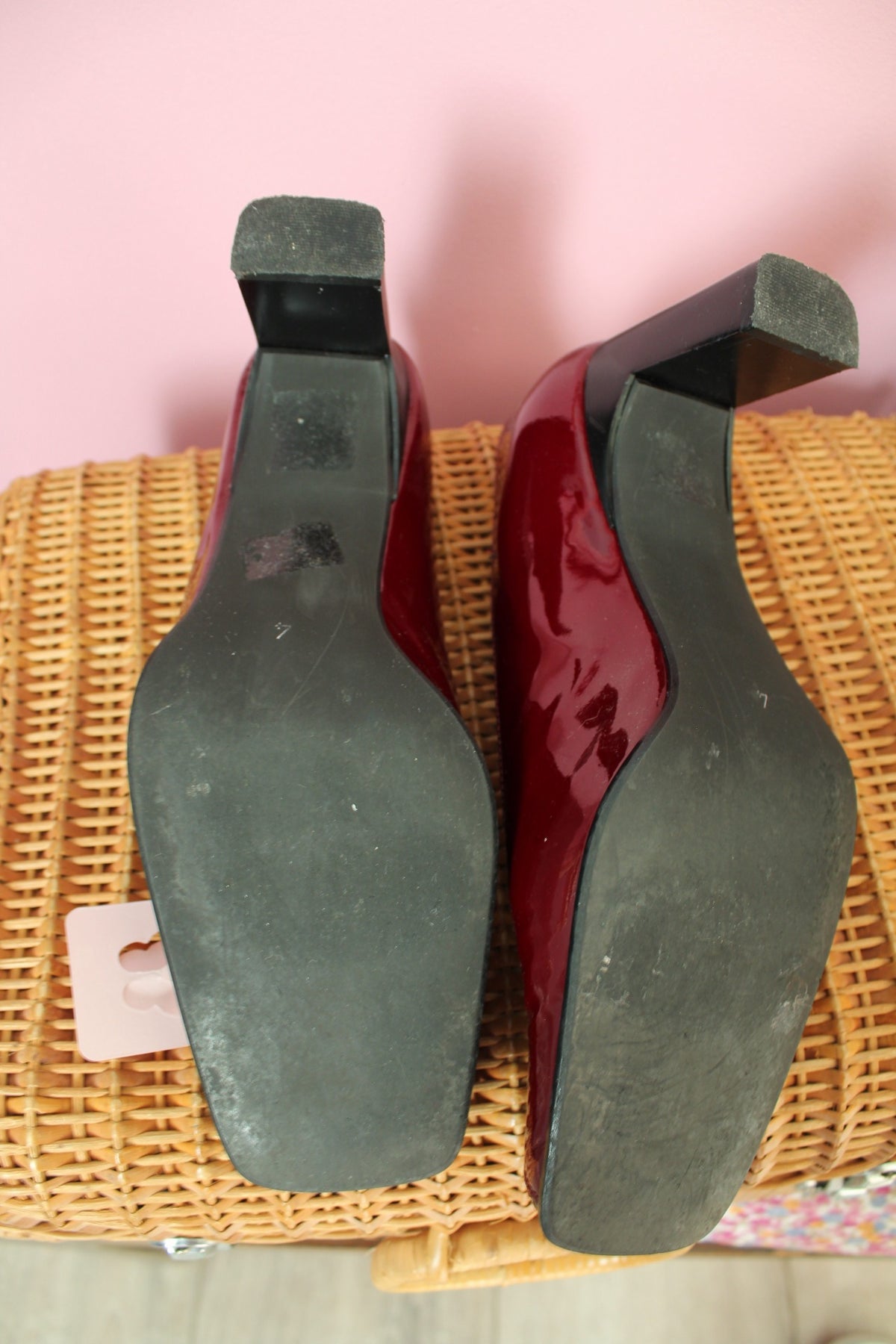 Escarpins vintage années 70 en cuir bordeaux verni & petites cravates - pointure 37