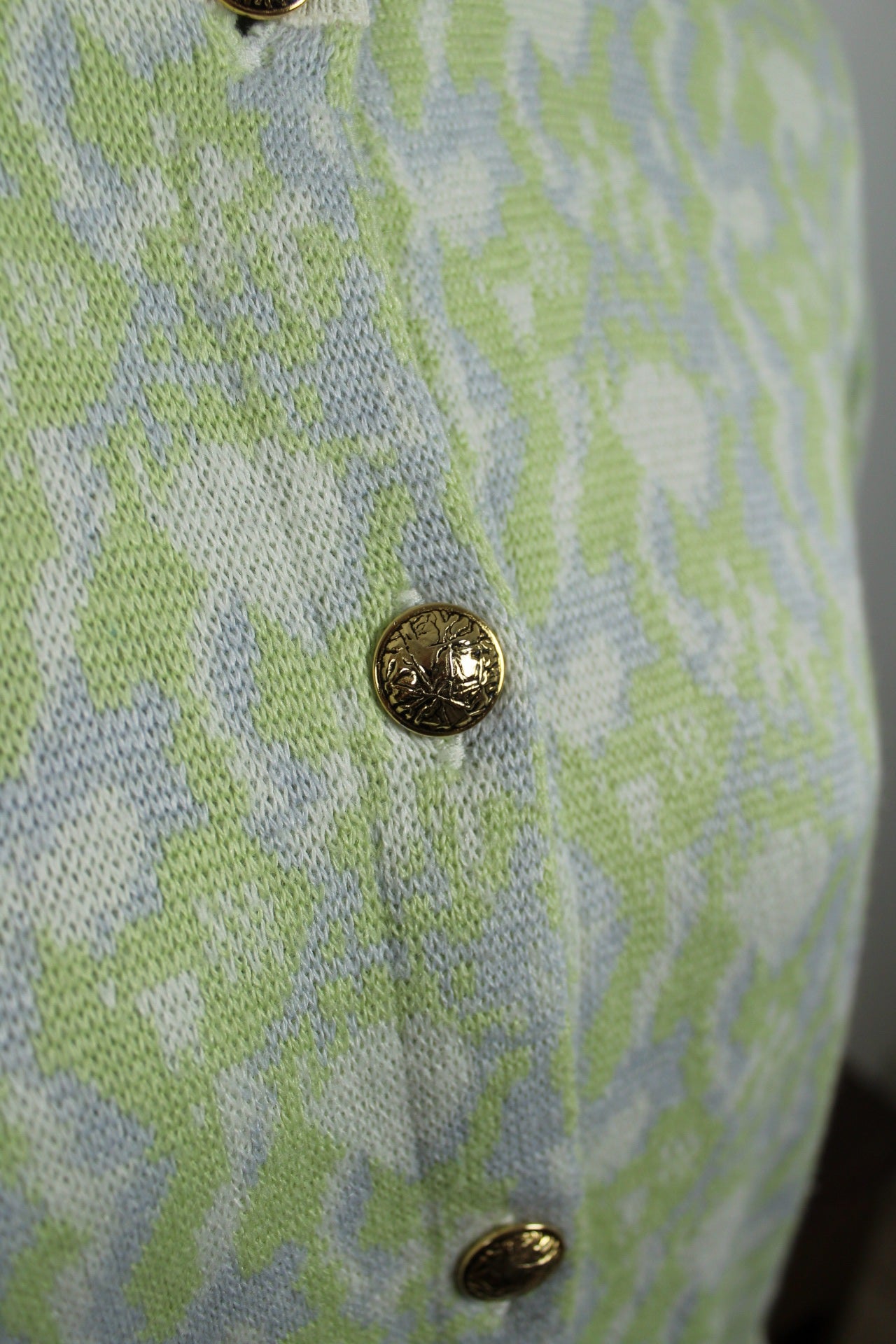 🌸🍒Cardigan vintage 80's - nuances de bleu & vert pastel - boutons bijoux dorés - Taille 38/40🍒🌸