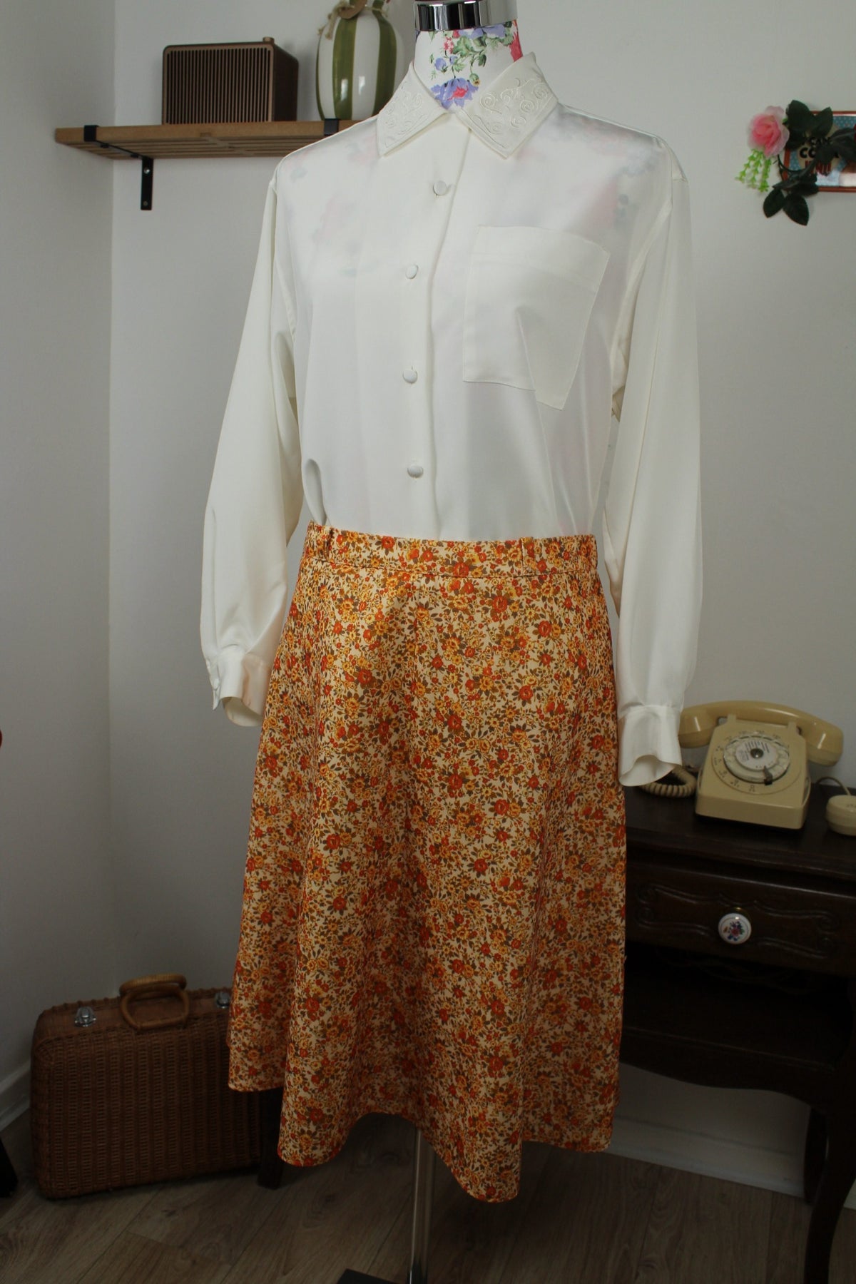 Chemise vintage années 80 blanche satinée col brodé romantique Ralph Luigi - Taille 40/42