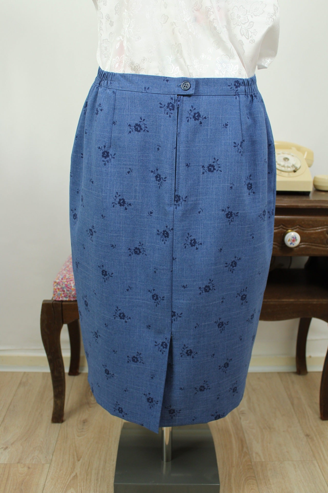 🌸🍒Jupe vintage 90's bleue imprimé fleuri dans les mêmes tons - made in France - Taille 42🍒🌸
