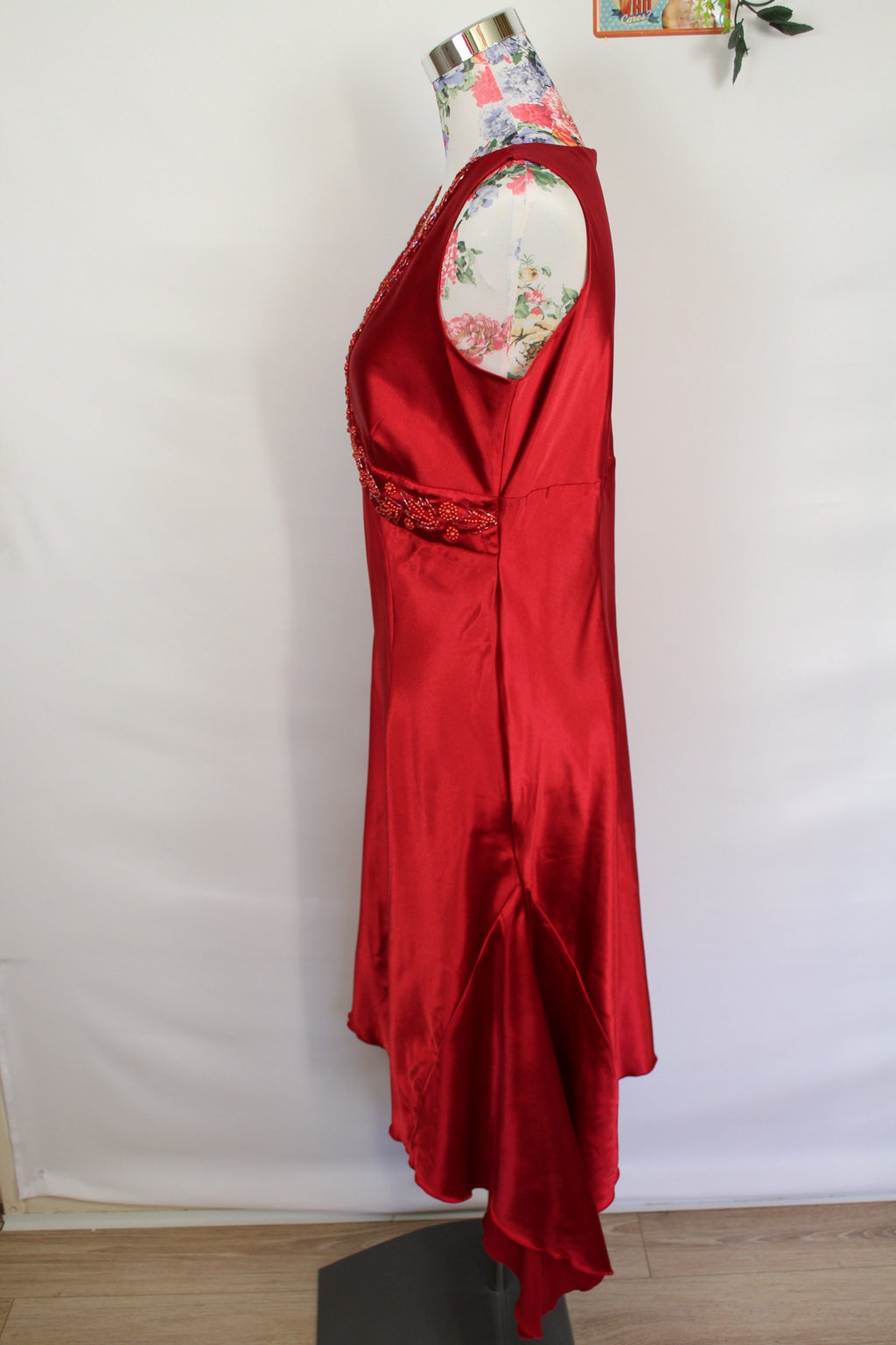 ✨Robe de soirée rouge satinée vintage perlée 80/90s - collier intégré✨