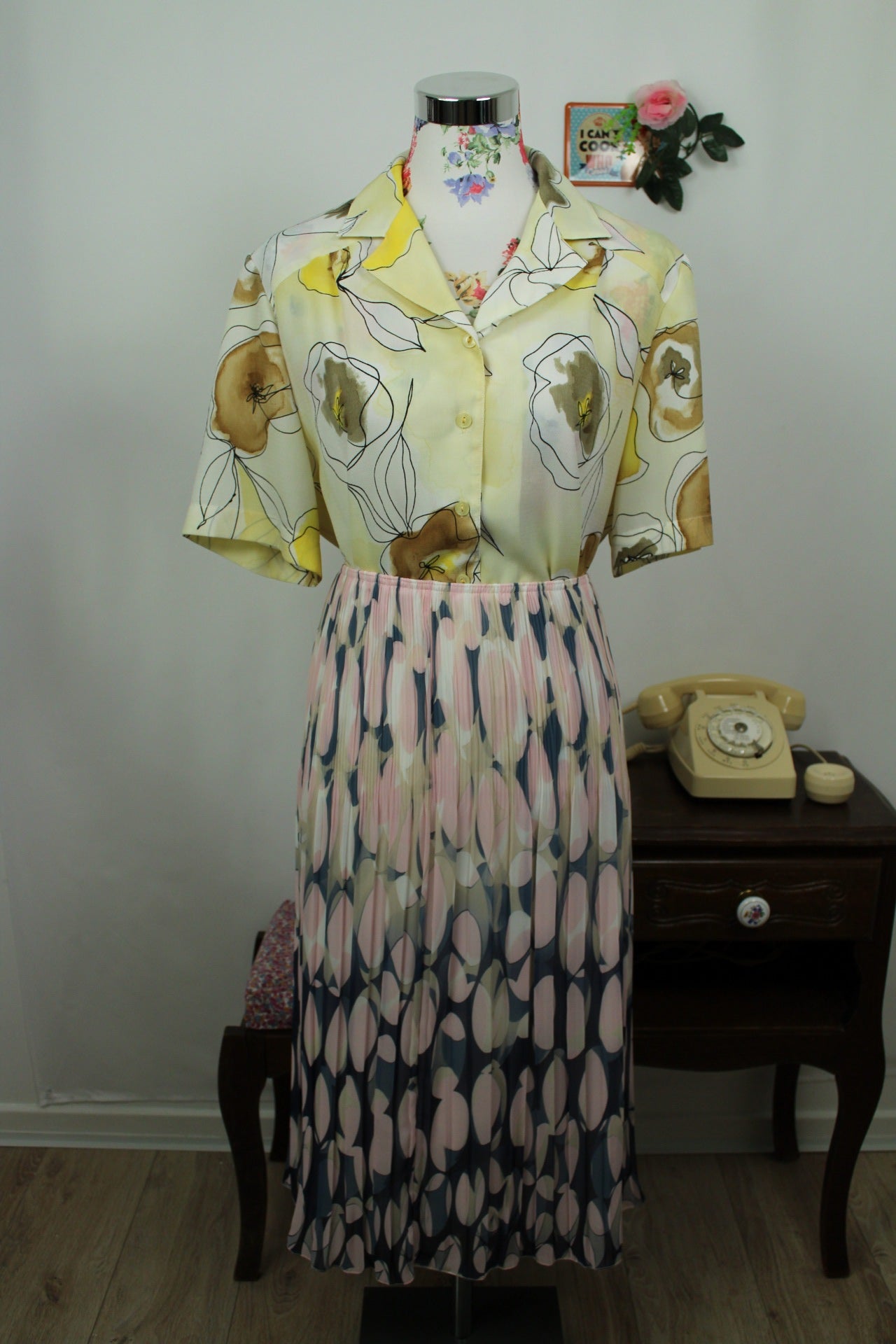 🌸🍒Chemise jaune pastel vintage 90's fleurs abstraites - Taille 44/46🍒🌸