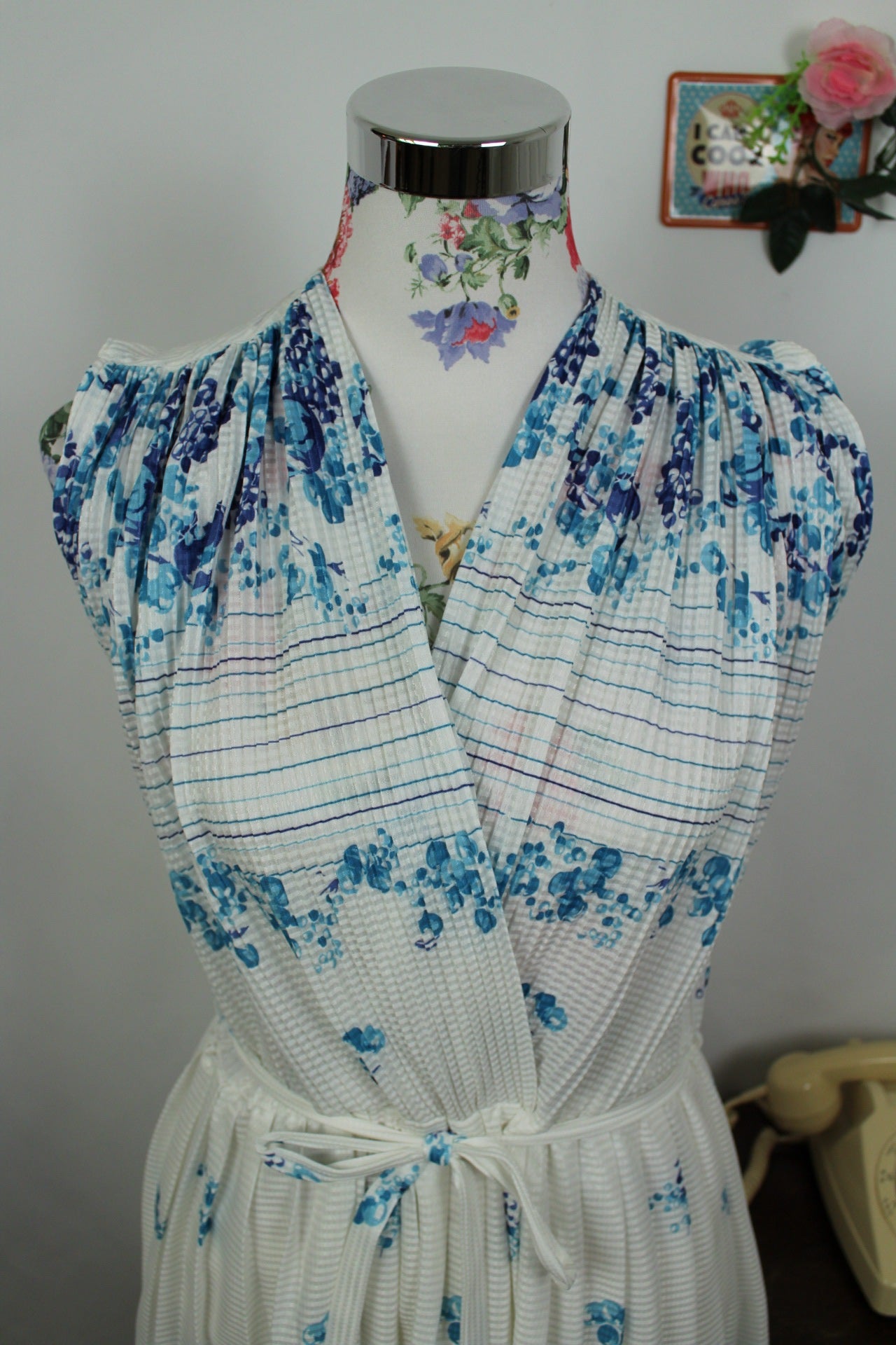 🌸🍒Robe plissée vintage 60/70's - motifs bulles d'eau - coupe pin-up esprit Marilyn - Taille 42/44🍒🌸