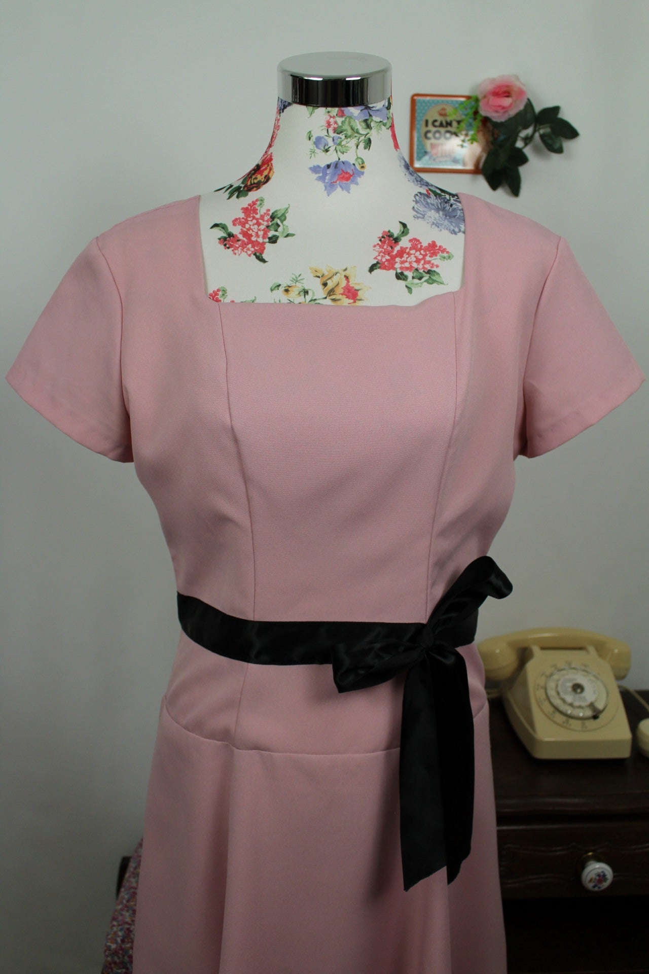 🌸🍒Robe rose poudrée années 2000 marque MIKAROSE inspiration rétro pin-up 50's - Taille 38🍒🌸