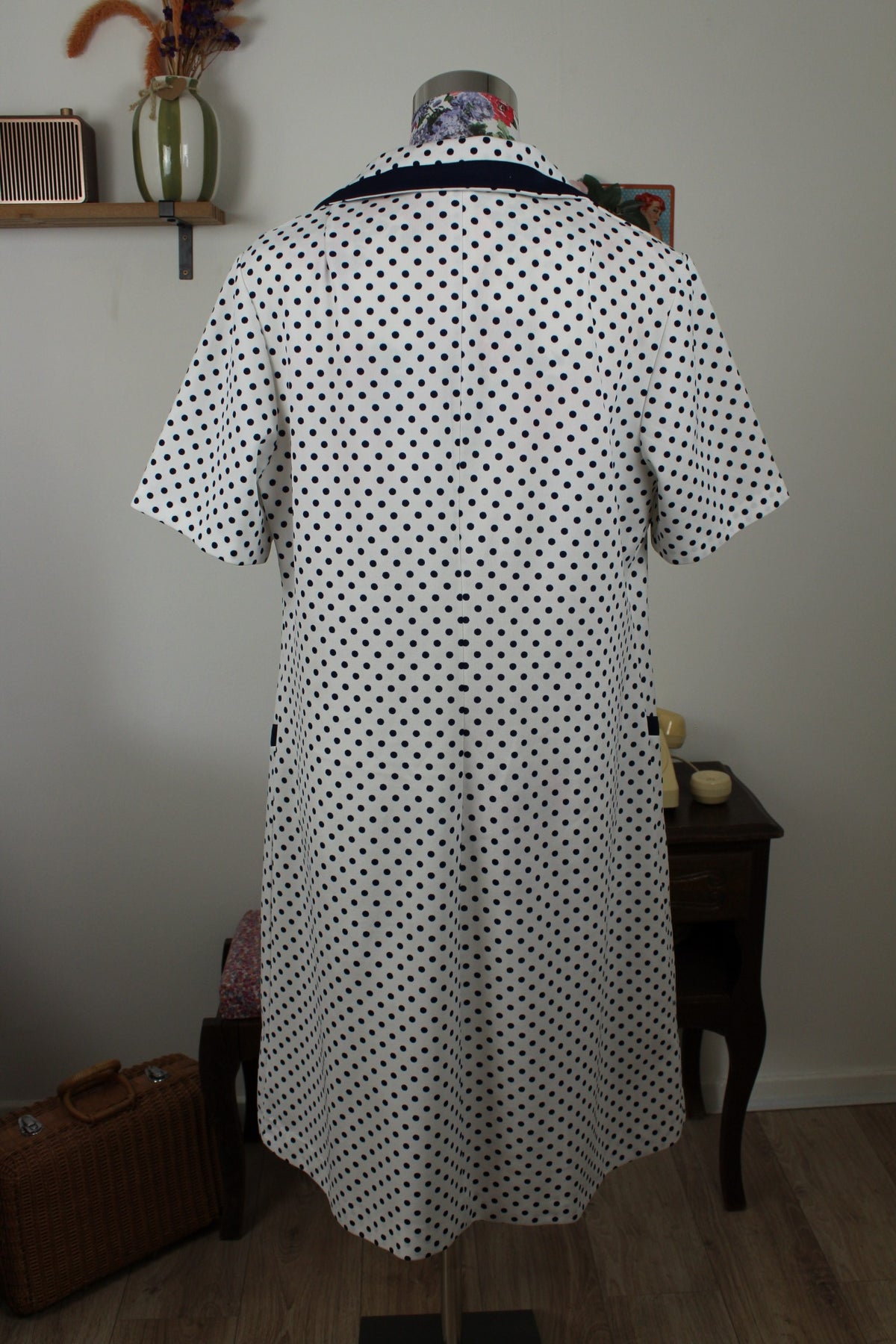 Robe vintage années 80 pin-up/rockabilly à pois marine - col chemise - Taille 40/42