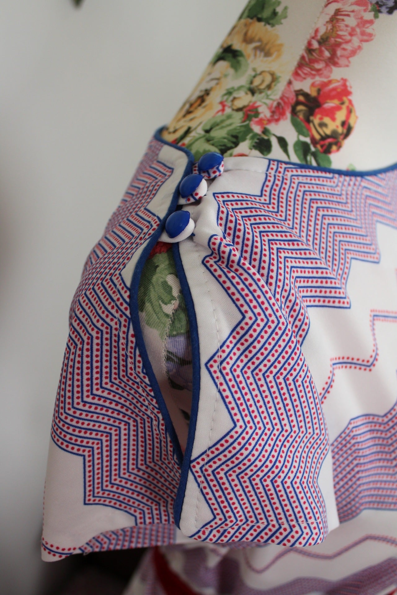 🌸🍒Robe vintage 60/70's manches papillons - zig zag psyché chic à la française - Taille 42/44🍒🌸