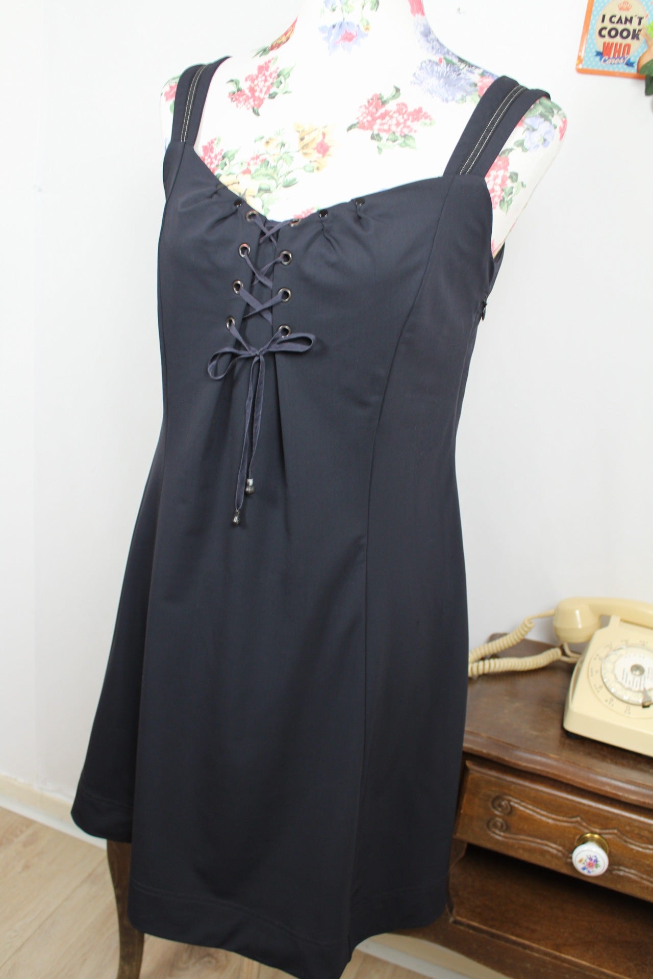 🍒🌸Robe noire Voodoo avec laçage corset - Taille 40🌸🍒