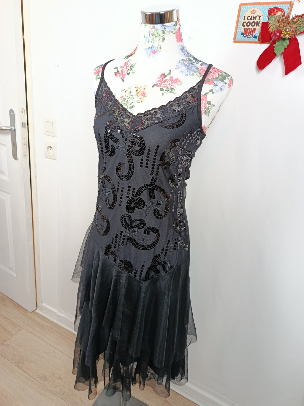 🎄Robe noire fluide à sequins asymétrique - robe de soirée style cabaret glam 🎄