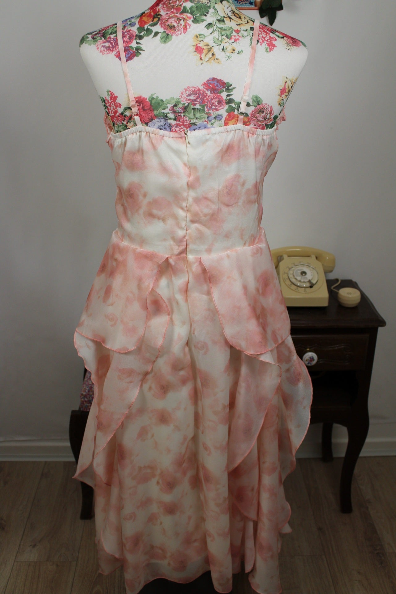 🌸🍒Robe Y2k romantique - volants effet pétales de fleurs & rose doux pailleté - Taille 38🍒🌸