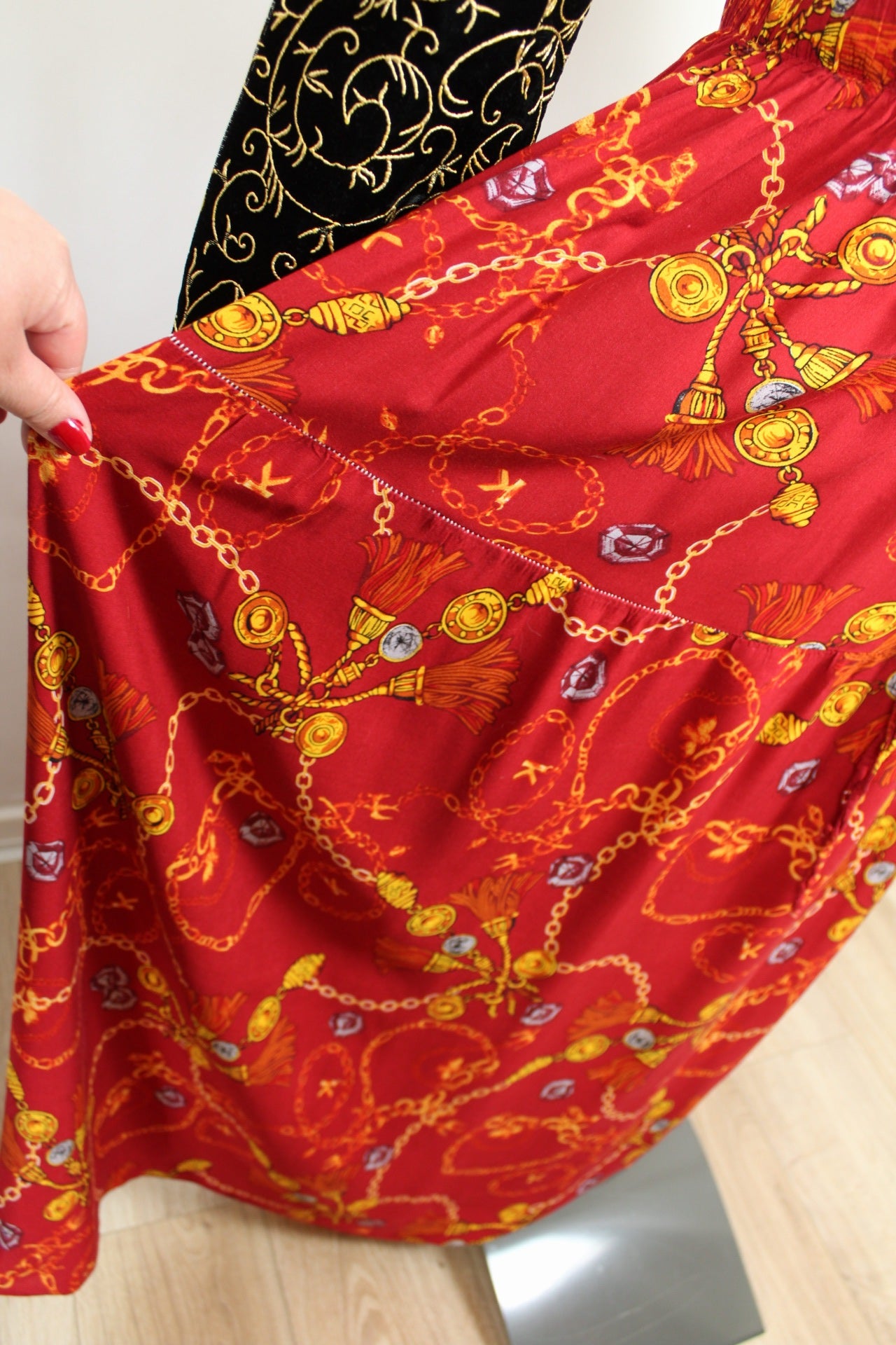 🍒🌸Jupe longue vintage 80/90s imprimée chaînes et médaillons - Taille 38 à 42🌸🍒
