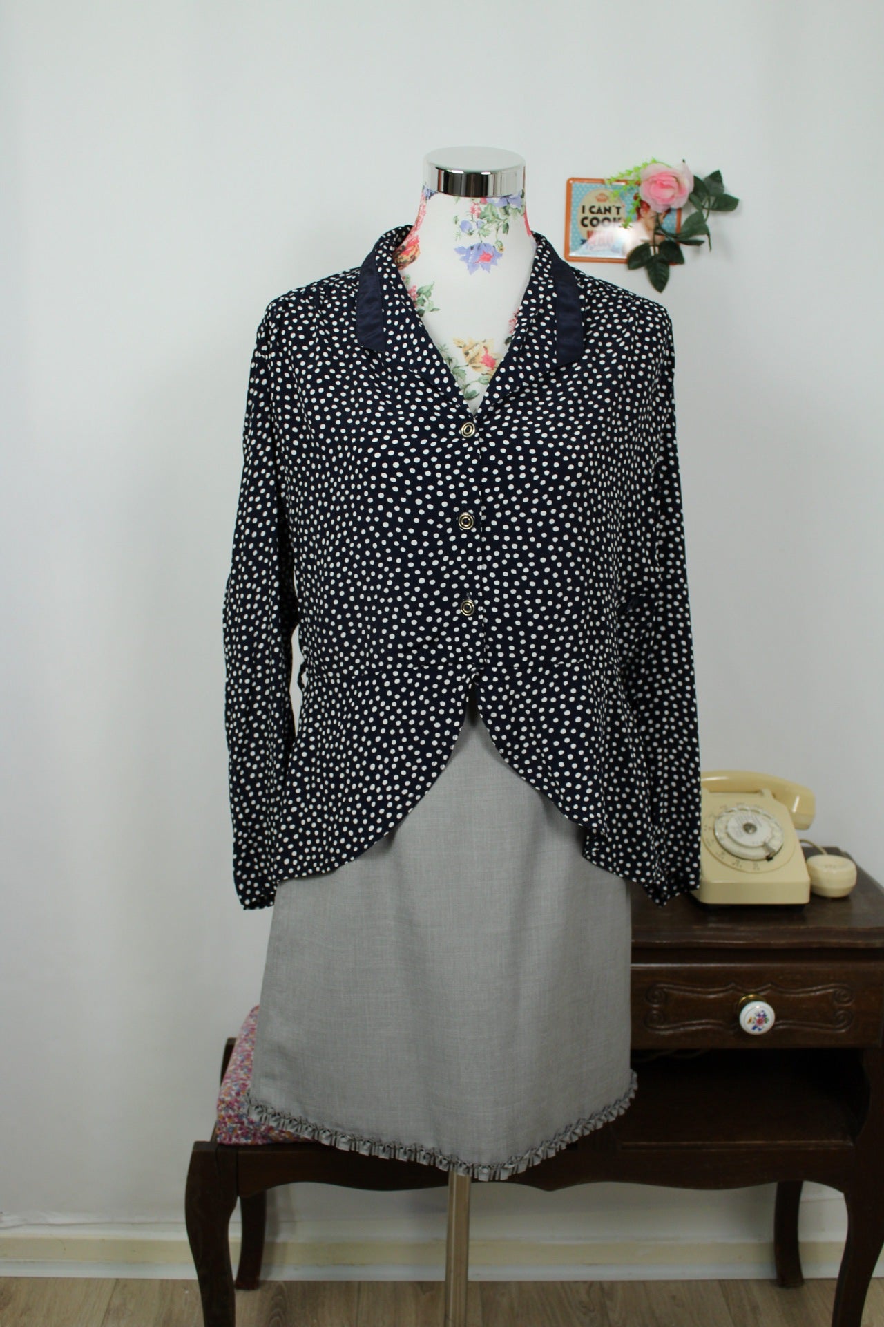 🌸🍒Blouse vintage 80's à pois pin-up - ourlet en V arrondi - Taille 40🍒🌸