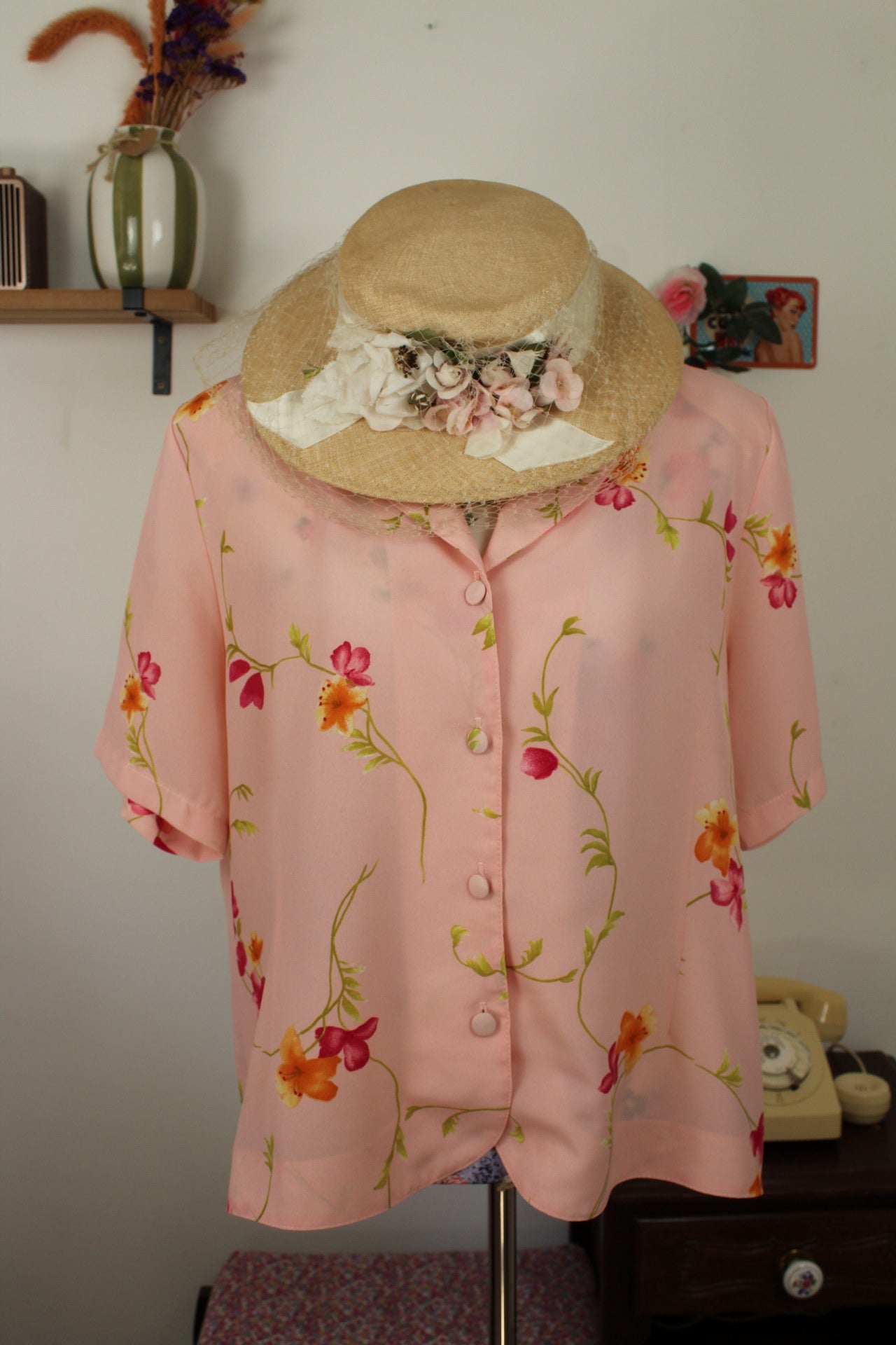 🌸🍒Chapeau rétro de cérémonie en fibre naturelle - violette & fleurs pastel🍒🌸