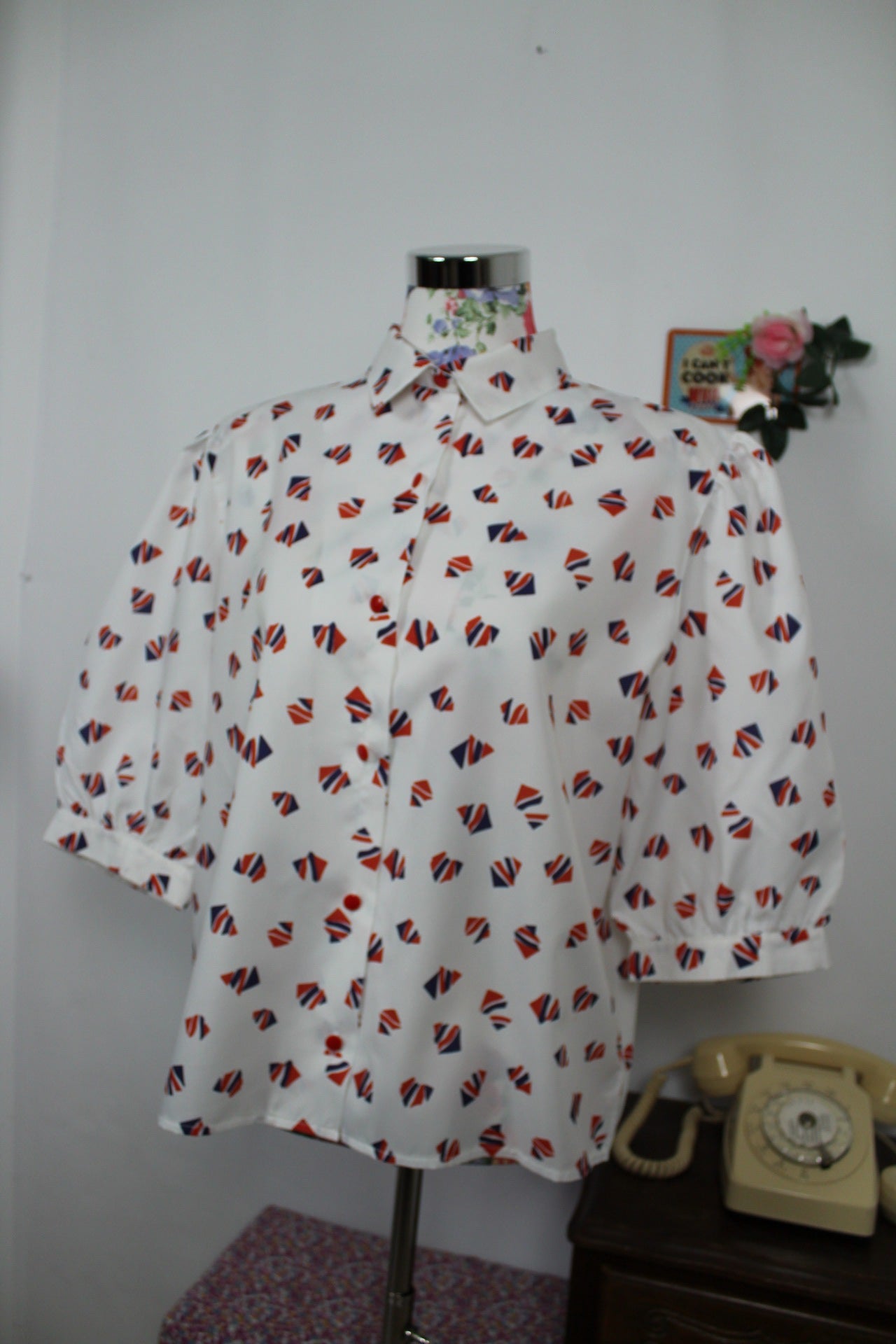 🌸🍒Chemisier vintage 80's blanc motifs géométriques - manches bouffantes - Taille 40/42