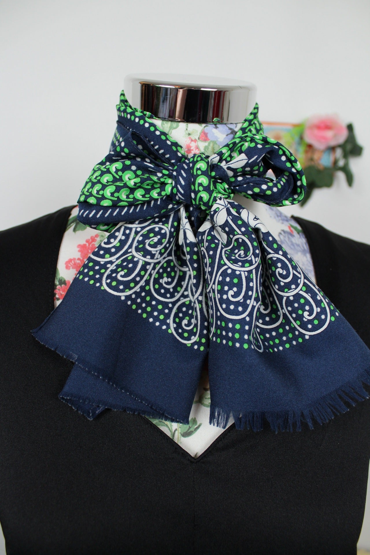 🌸🍒Foulard rectangulaire vintage 70's marine & vert floral🍒🌸
