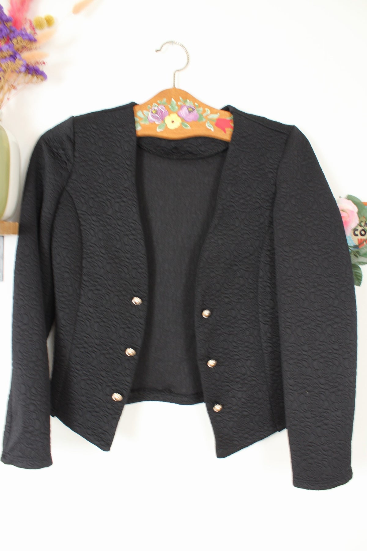 Cardigan noir style officier - roses en relief & boutons dorés - Taille 36