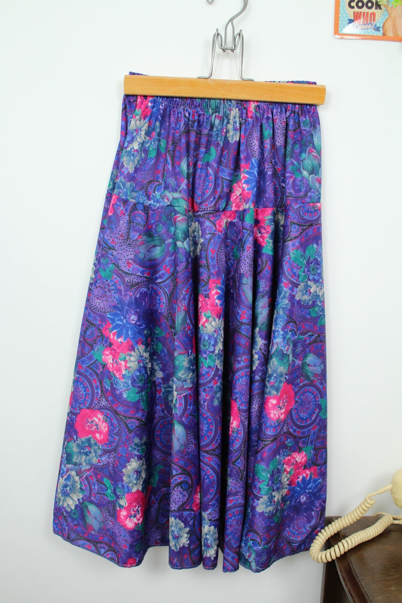 🌸🍒Jupe midi vintage 80's paisley/fleurie pep's fuchsia et violet - Taille 34 à 38🍒🌸