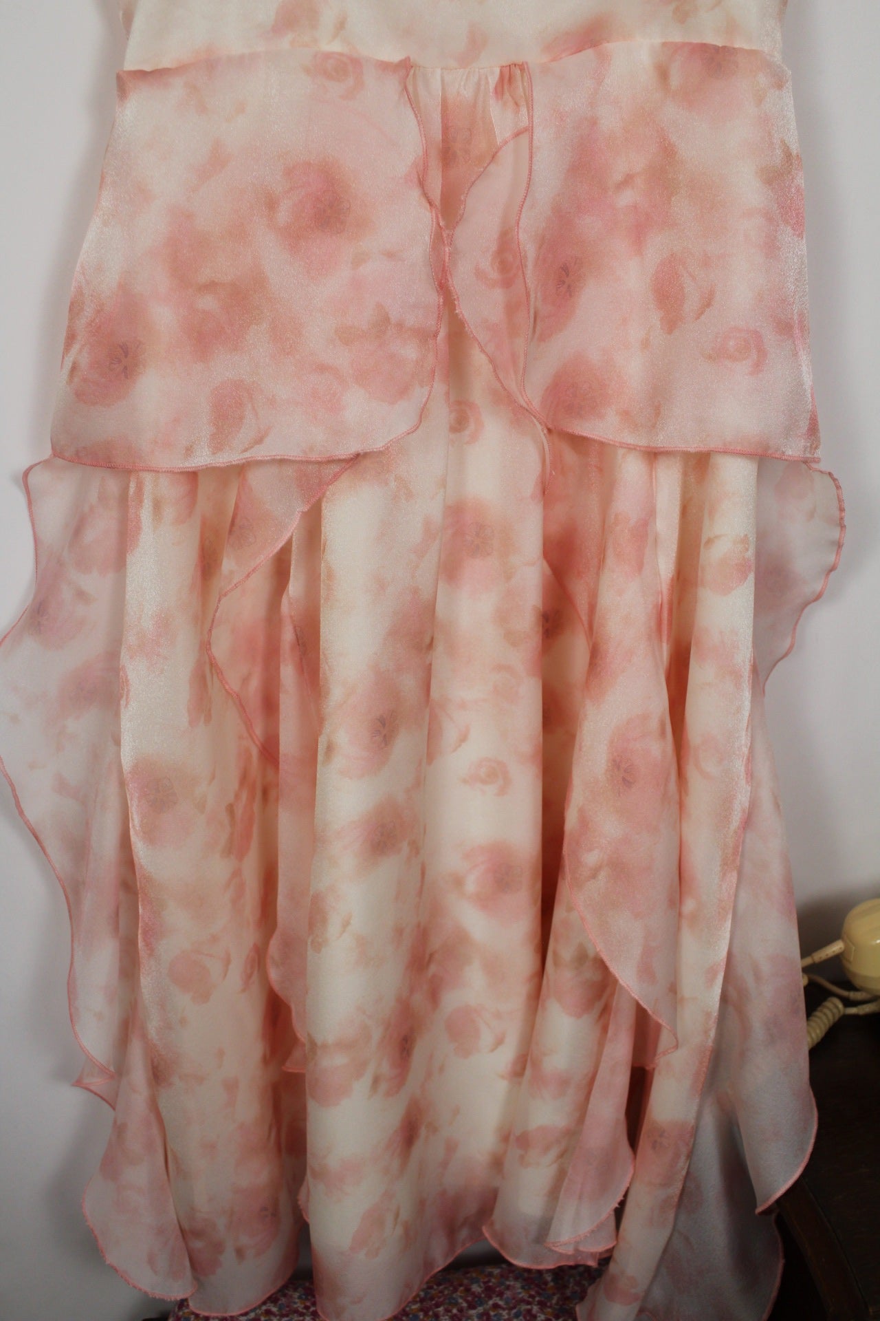 🌸🍒Robe Y2k romantique - volants effet pétales de fleurs & rose doux pailleté - Taille 38🍒🌸