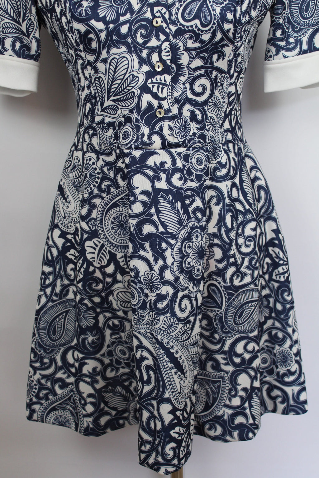 🌸Robe vintage navy fleurie baroque 70's - made in France🍒