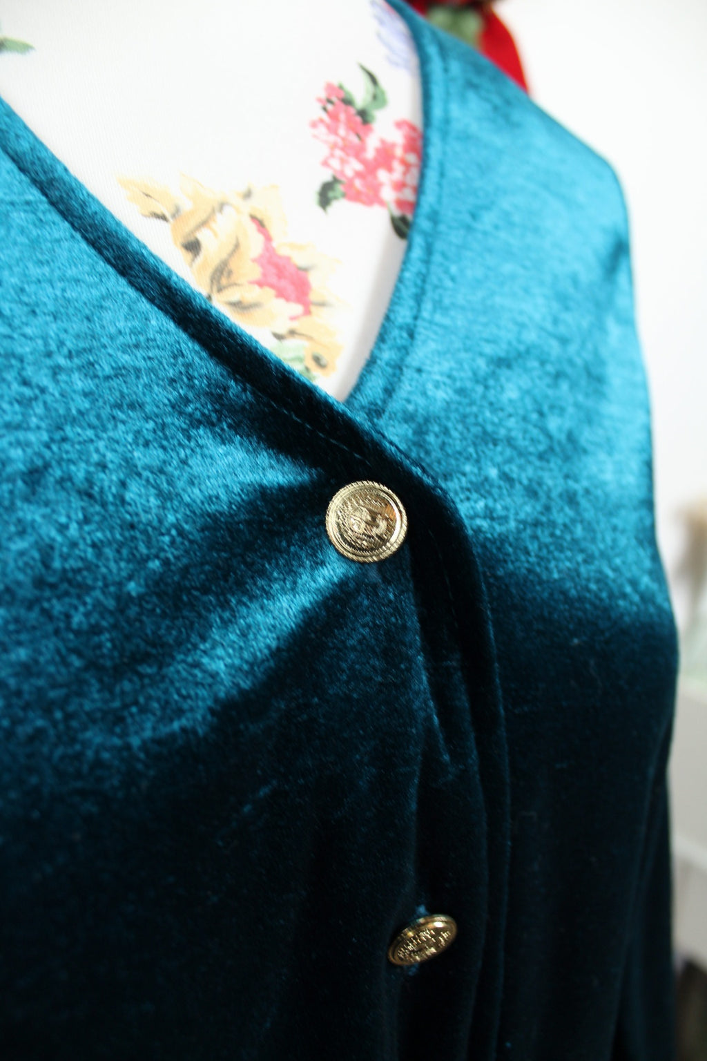 ✨Cardigan en velours émeraude vintage 80/90's - boutons couronnes dorés✨