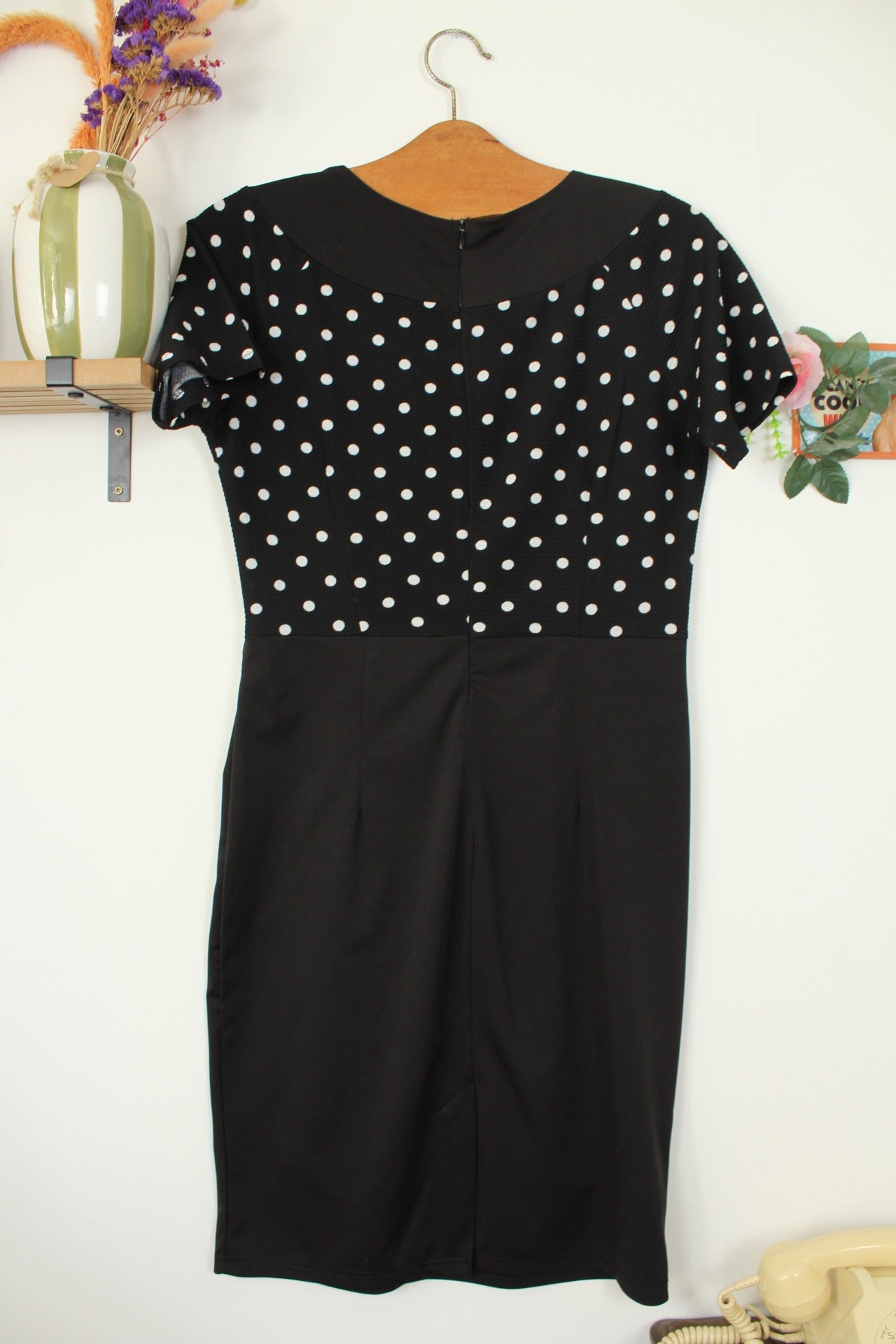🌸🍒Robe rockabilly/pin-up à pois coupe cintrée - Taille 38🍒🌸