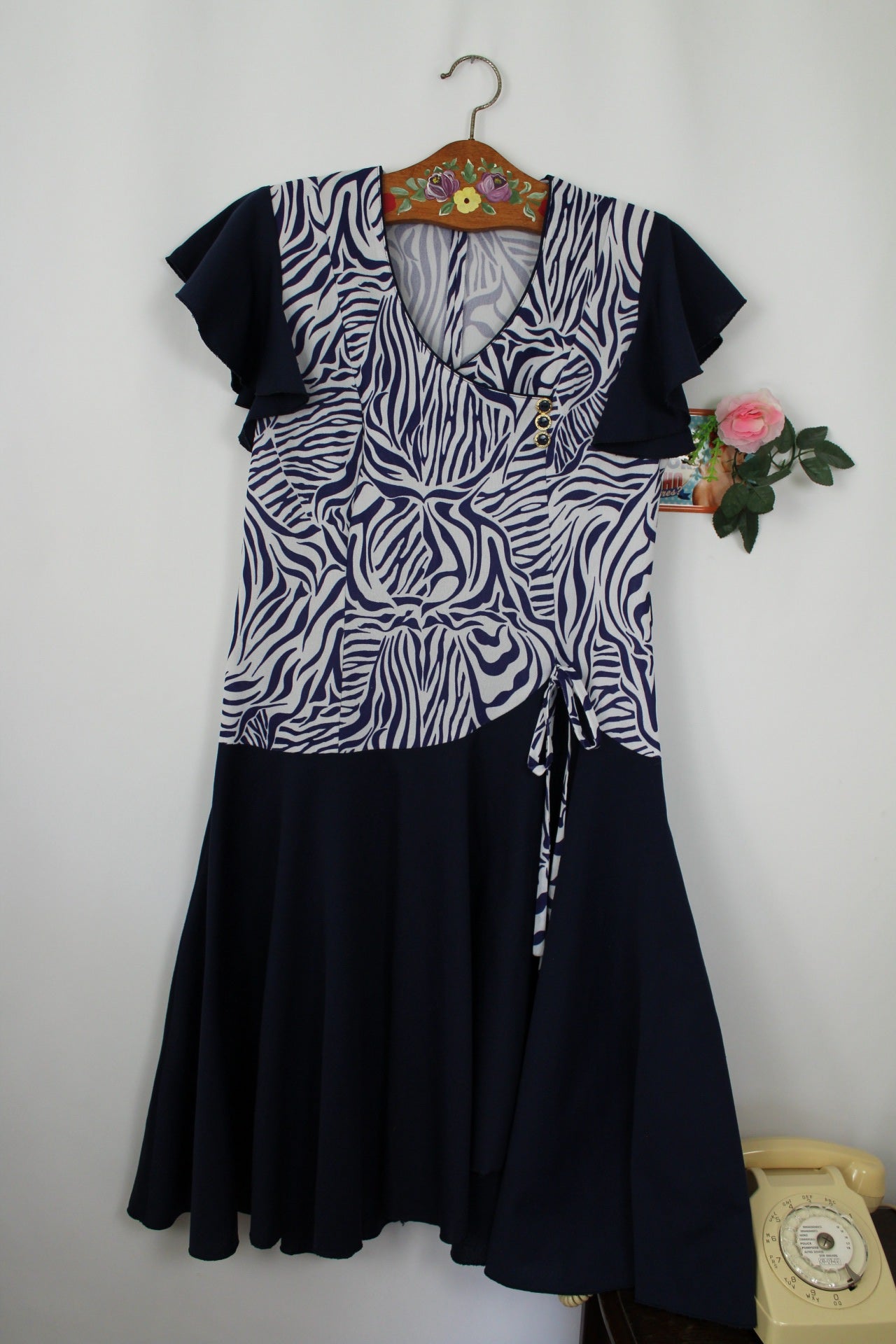 🌸🍒Robe vintage 90's imprimé zébré stylisé - manches papillons - Taille 38🍒🌸