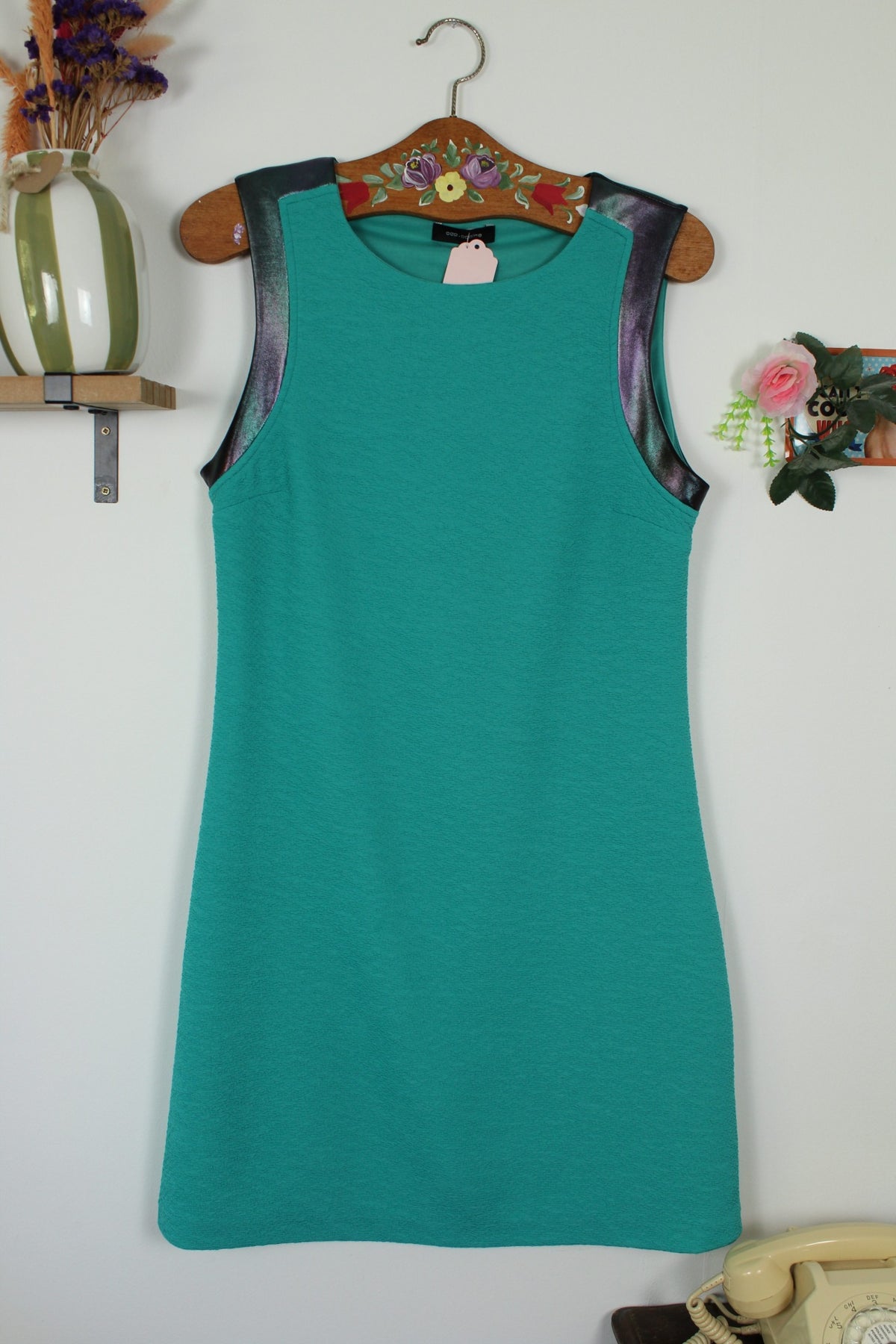 Robe Cop Copine vert bleuté texturé & bandes d'épaules lumineuses arc-en-ciel - Taille 38