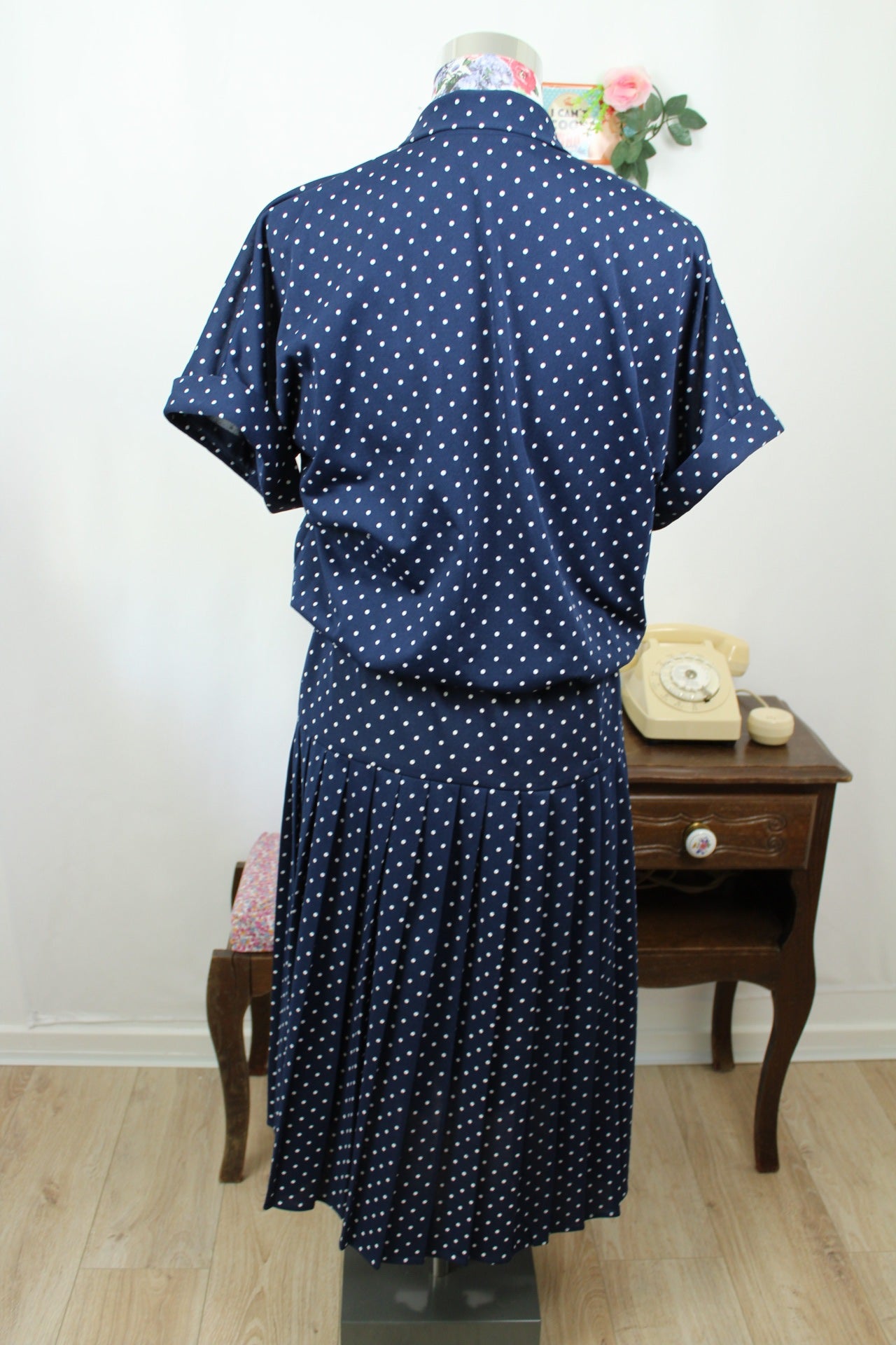 🌸🍒Robe vintage 80's pin-up/rockabilly bleu marine à pois & col lavallière - Taille 38🍒🌸