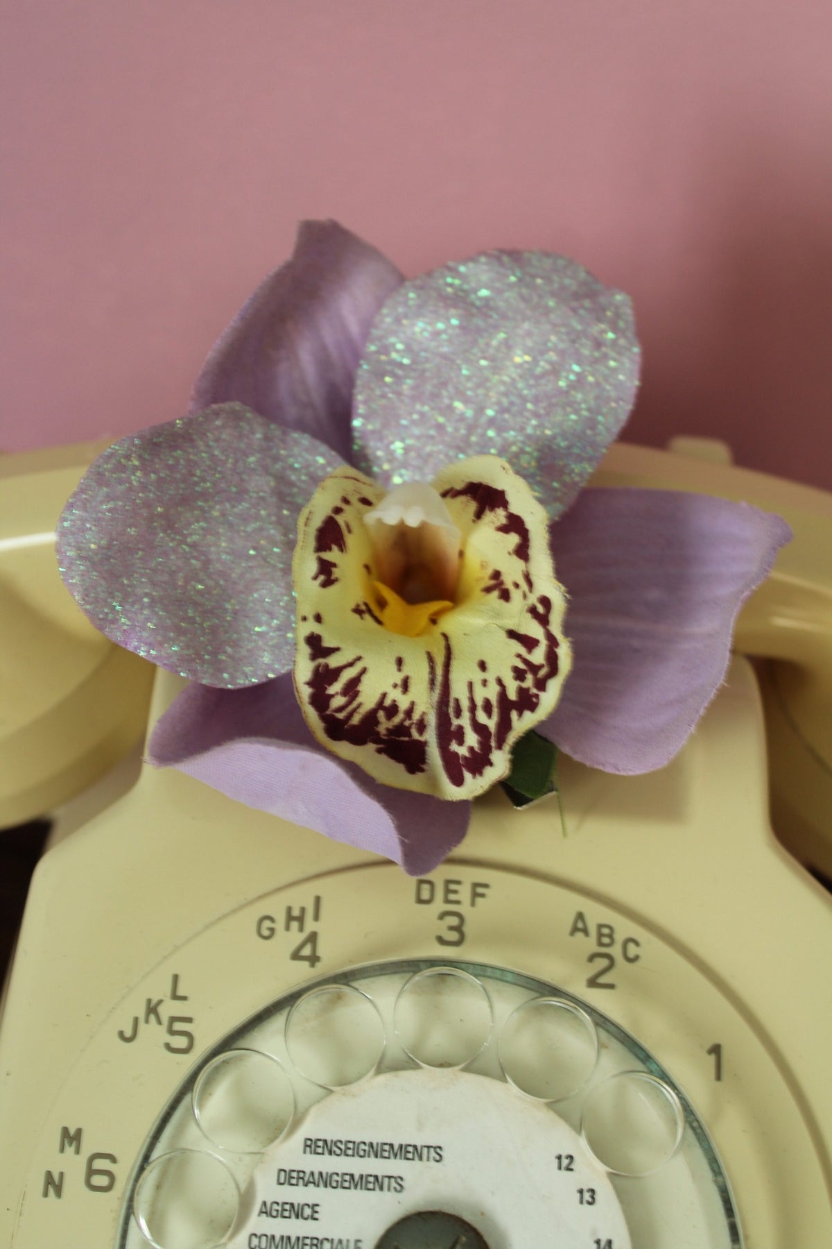 Pince à cheveux/broche rétro orchidée - création artisanale Shazam pin-up hair flowers
