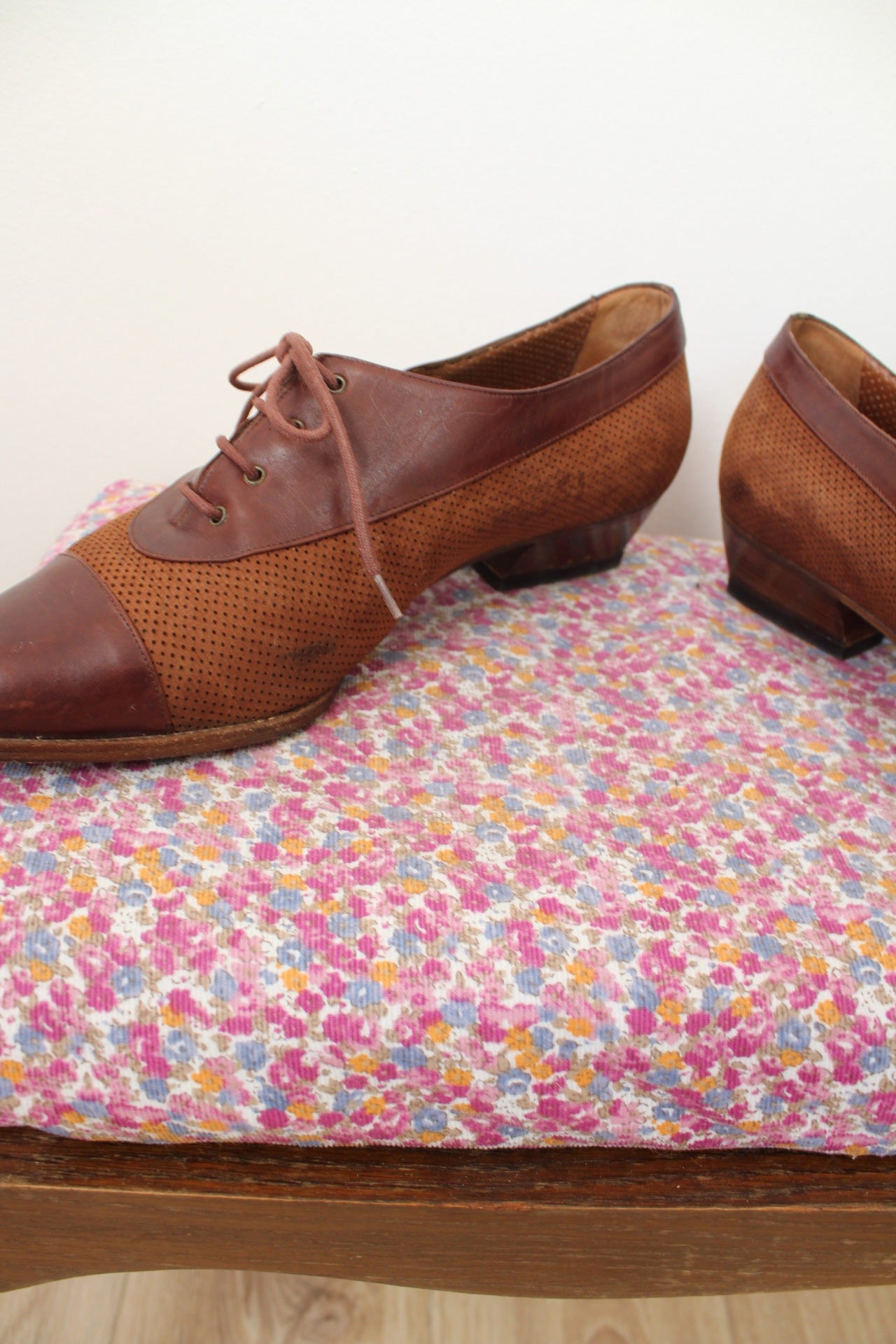 🌸🍒Derbies vintage années 80 marron tout cuir & petit talon bottier - pointure 40🍒🌸