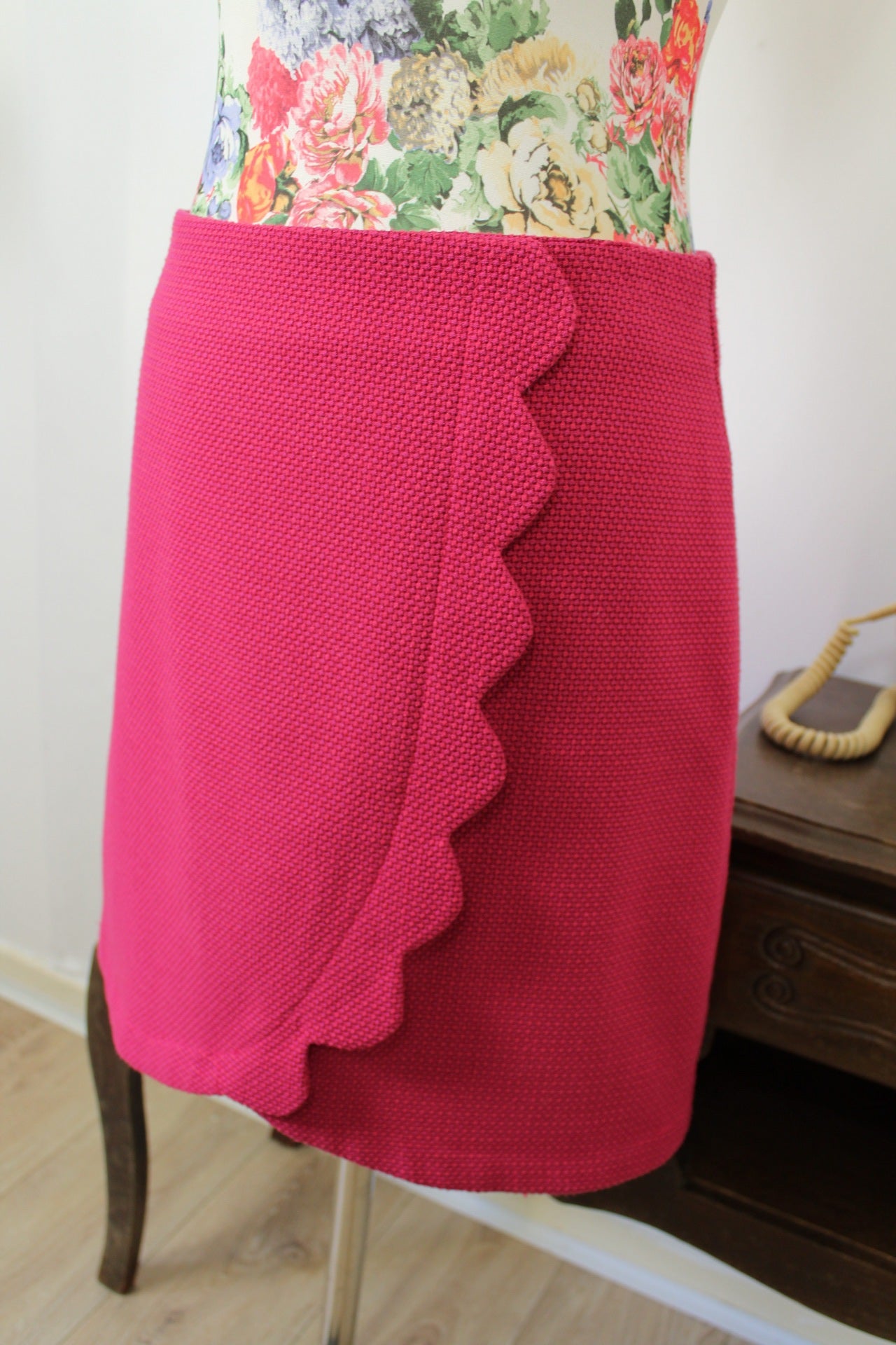🍒🌸Jupe rose framboise Capsule - tissu épais façon portefeuille- Taille 38🌸🍒