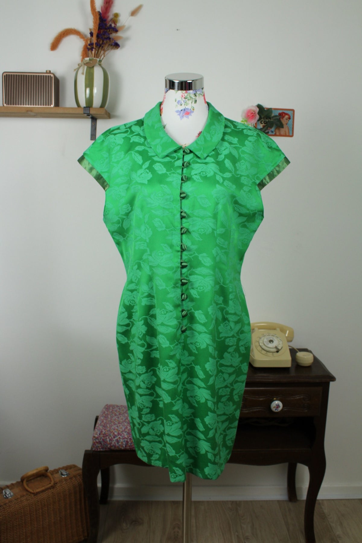 Robe vintage années 80/90 romantique vert satiné & roses ton sur ton - Taille 40
