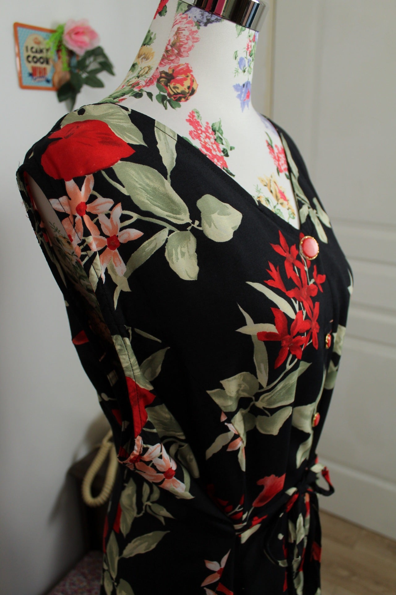 🌸🍒Robe longue vintage 90's noire & fleurs rouges romantiques - Taille 48/50🍒🌸