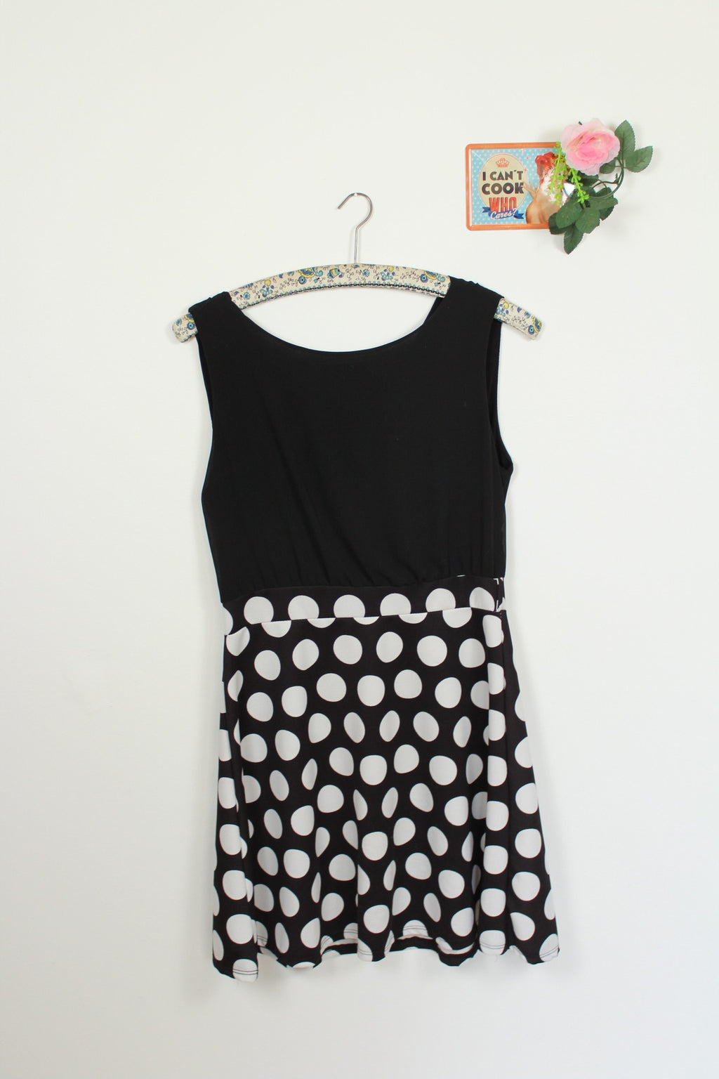 🌸Robe rétro rockabilly pin-up noire à pois blancs marque Garden🍒