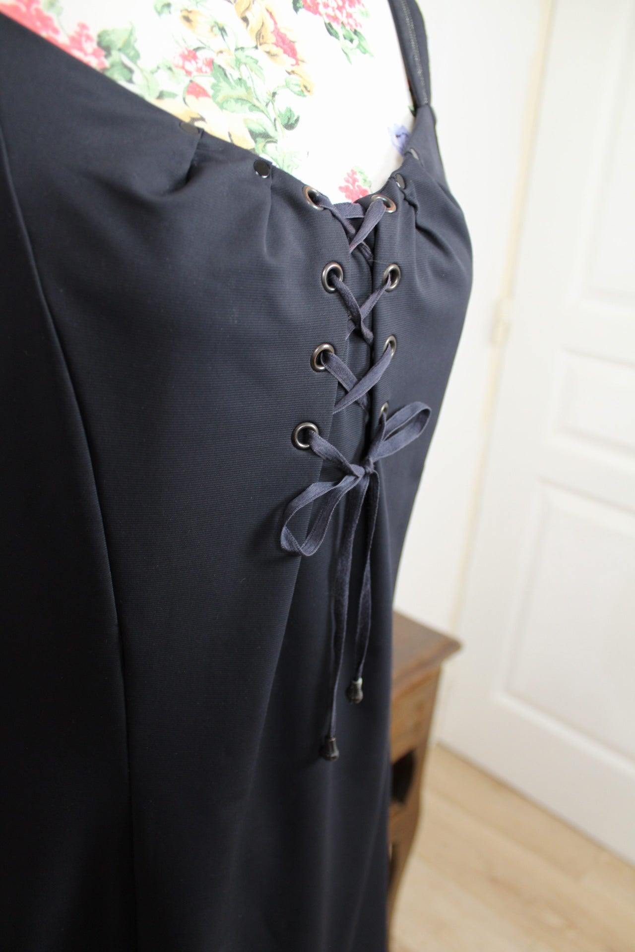 🍒🌸Robe noire Voodoo avec laçage corset - Taille 40🌸🍒