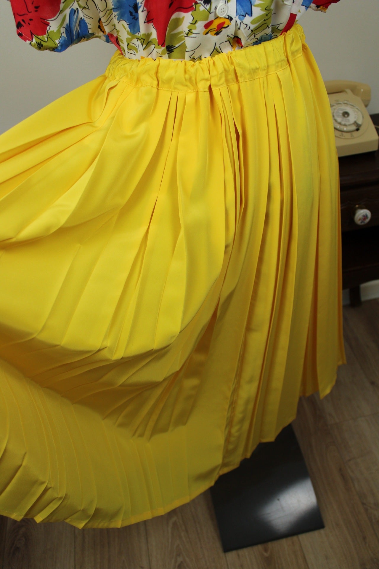 🌸🍒Jupe vintage années 80 plissée jaune ensoleillé pin-up - Taille 36/38🍒🌸