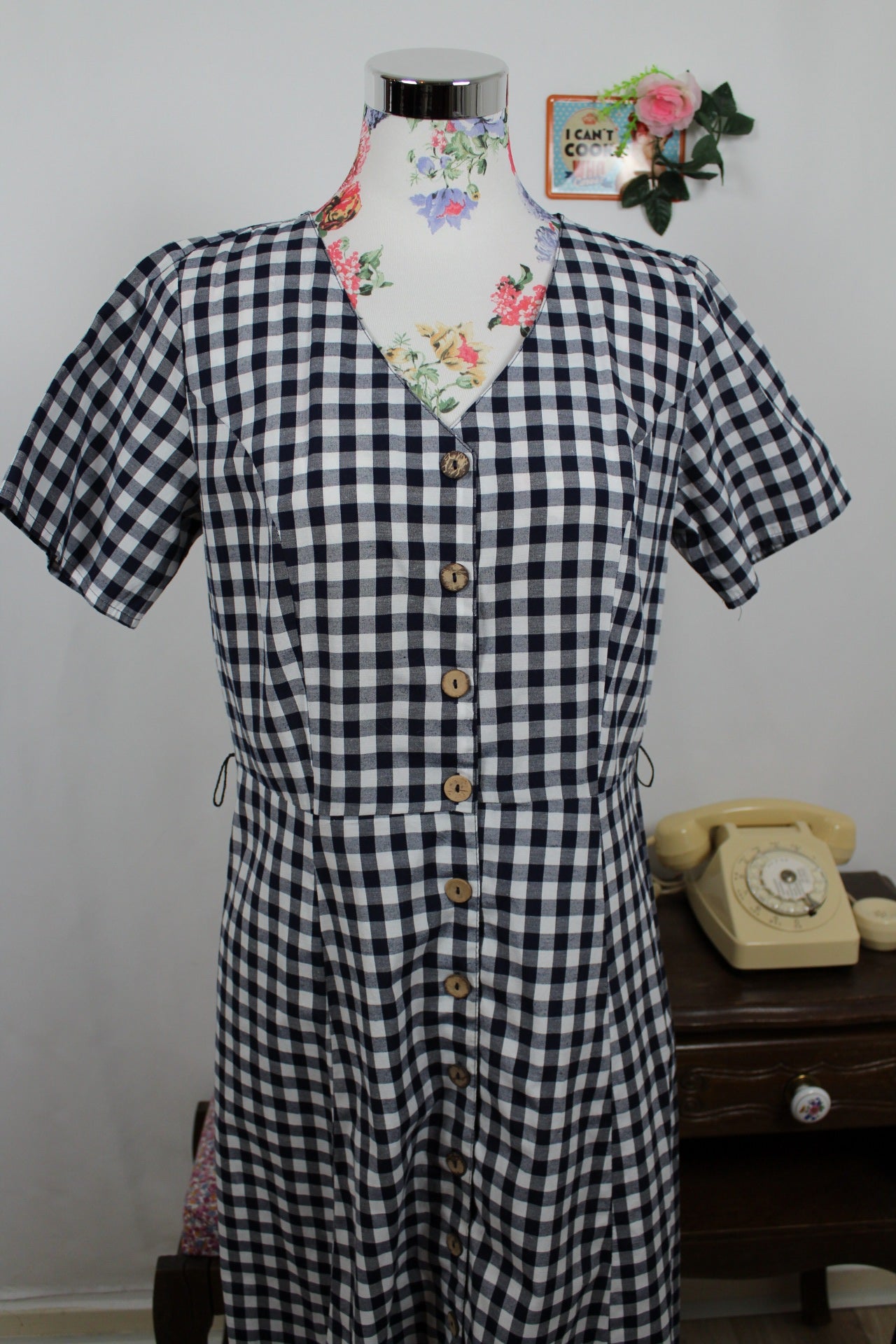 🍒🌸Robe pin-up rétro bohème vichy blanc et marine - boutons en bois - made in India - Taille 40/42🌸🍒
