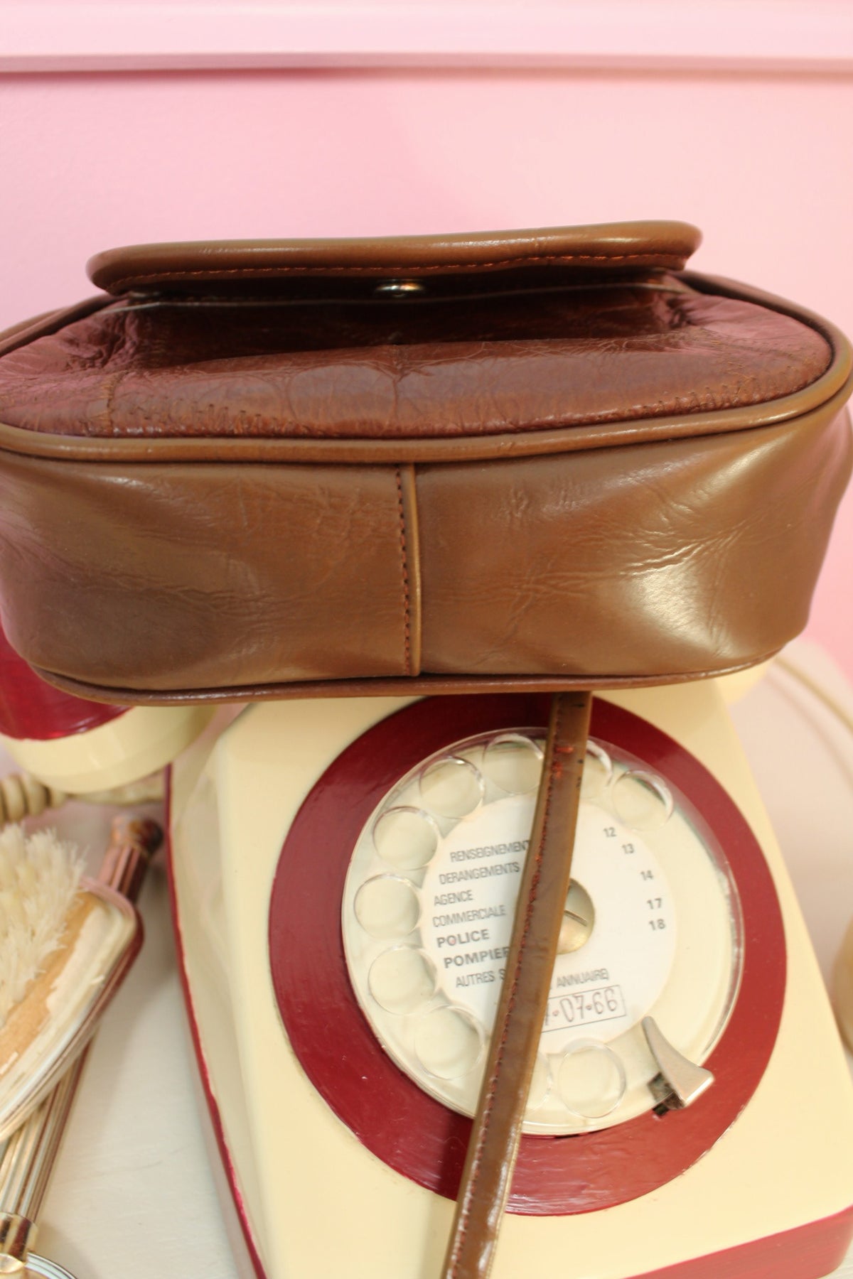 Sac vintage années 70/80 cuir texturé façon croco - fermeture à cadre métallique