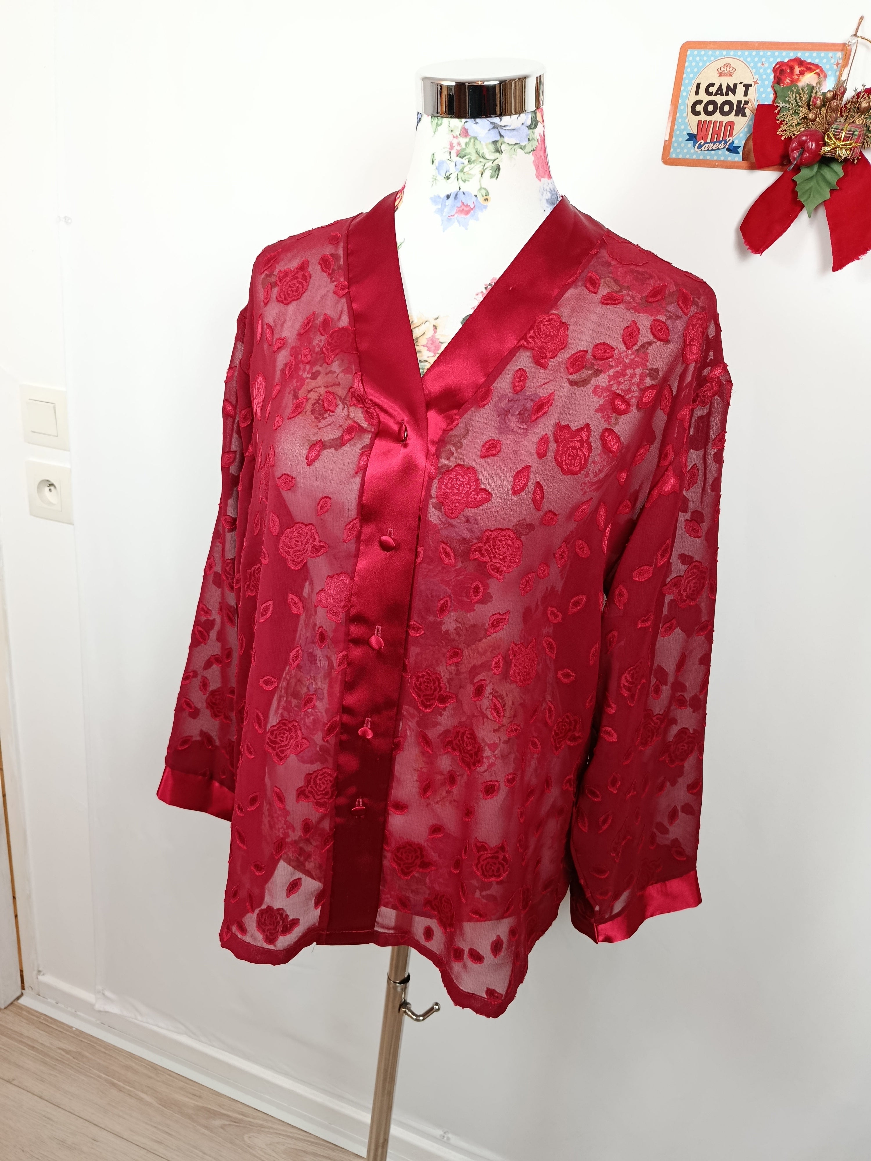 ✨Blouse vintage fleurie motifs roses et pétales - boutonnière satinée✨