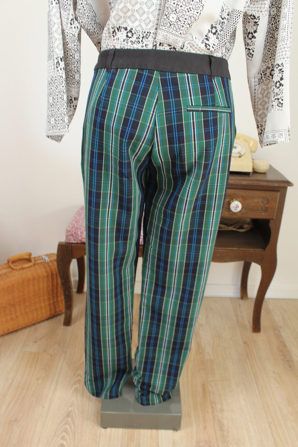 Pantalon rétro rayé vert foncé & noir - coupe skinny - 3 Suisses - Taille 40