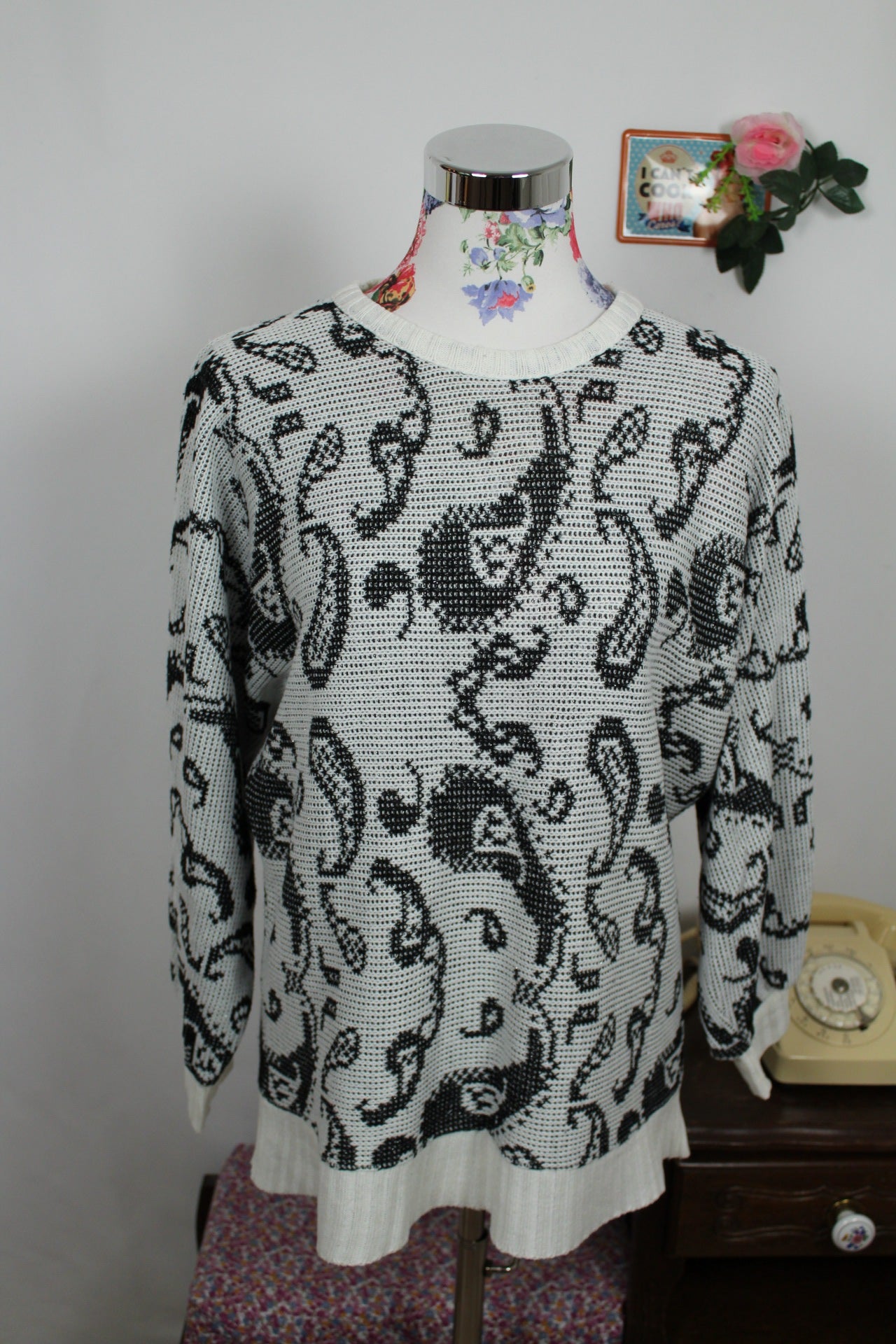 🌸🍒Pull vintage années 80 paisley graphique - noir et blanc - Taille 38 à 42🍒🌸