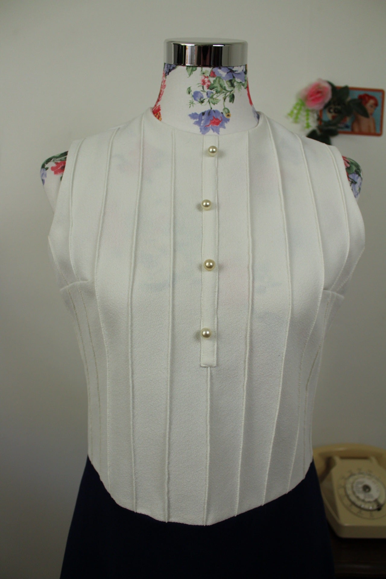 🌸🍒Robe vintage 60's blanche & marine chic - boutons nacrés - Taille 38🍒🌸