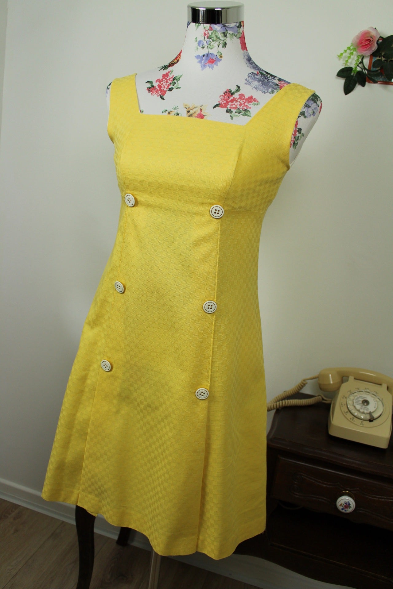 🌸🍒Robe vintage 60's jaune soleil carreaux tissés - Taille 34/36🍒🌸