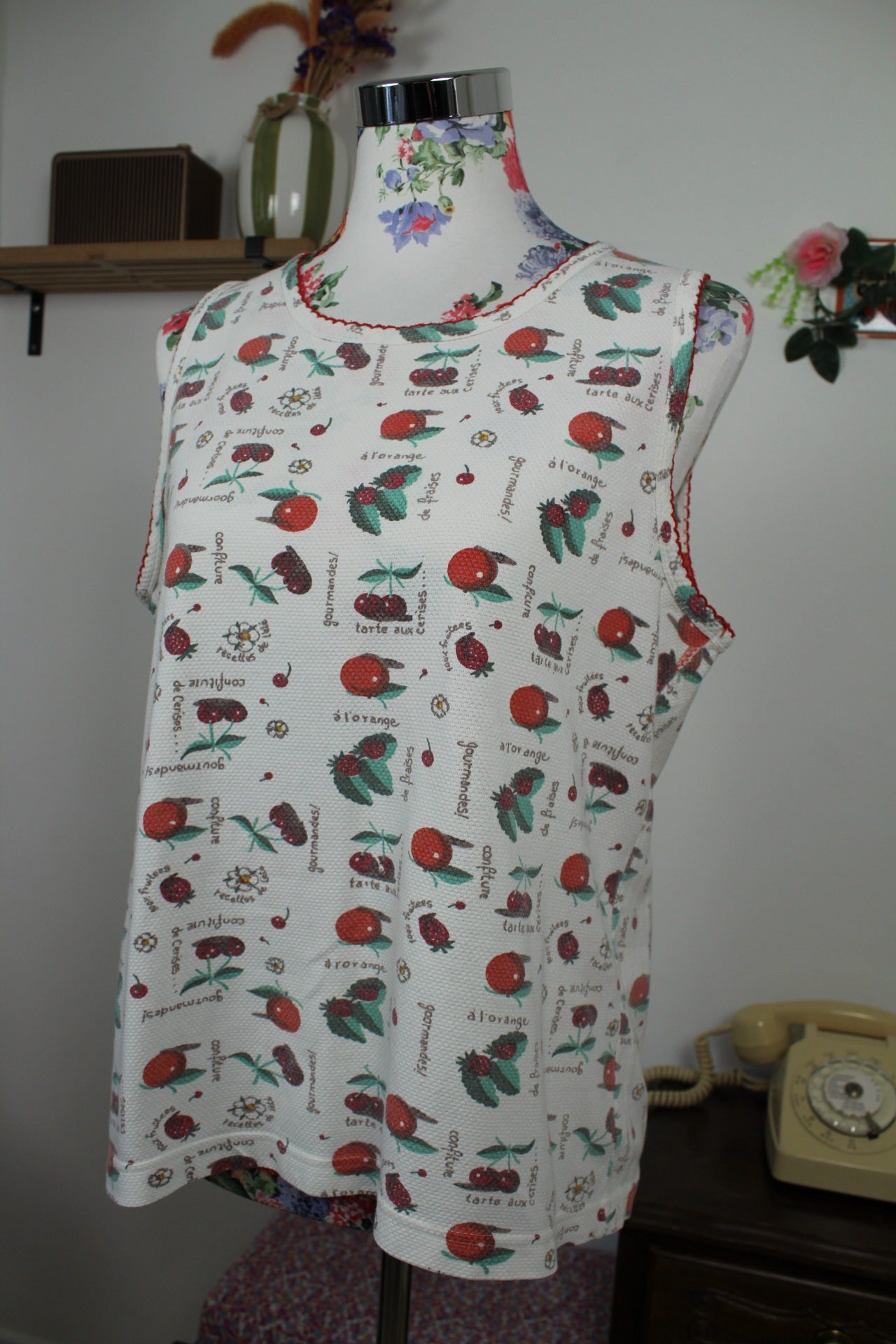 🌸🍒Débardeur vintage 70/80's fruits rouges & fleurs - Taille 40/42🍒🌸