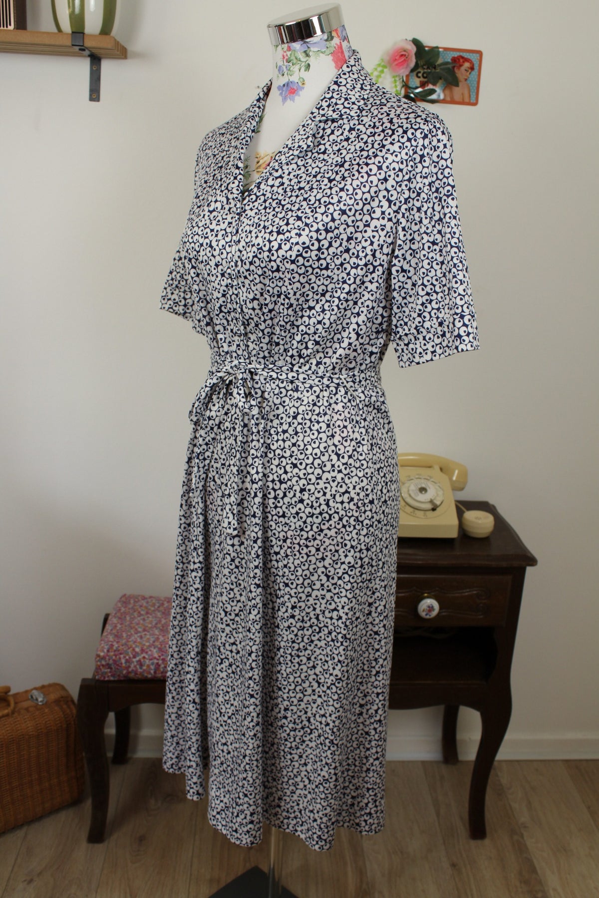 Robe chemisier vintage années 80 à pois bleu marine - pin-up chic à la française - Taille 40/42