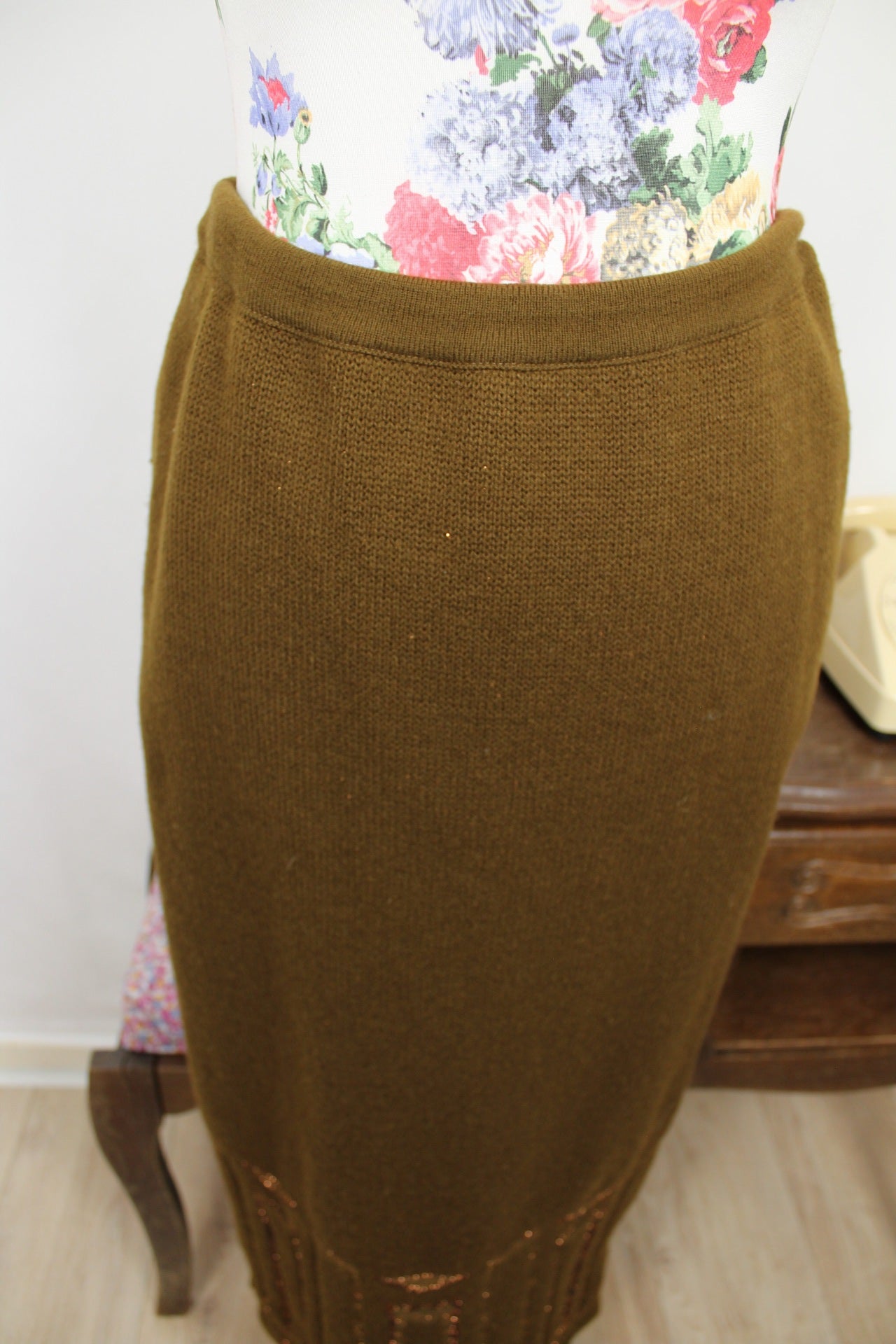 🌸🍒Jupe longue vintage 80's en laine kaki & détails pailletés cuivrés - Taille 38/40🍒🌸