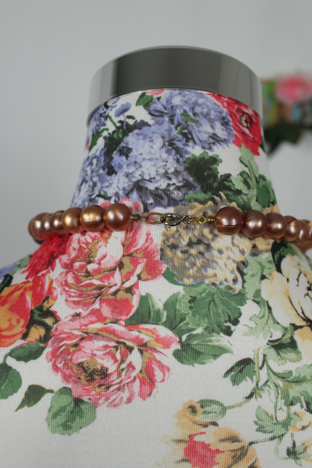 🌸🍒Collier vintage 80's perlée rondes & fleurs cuivrées🍒🌸