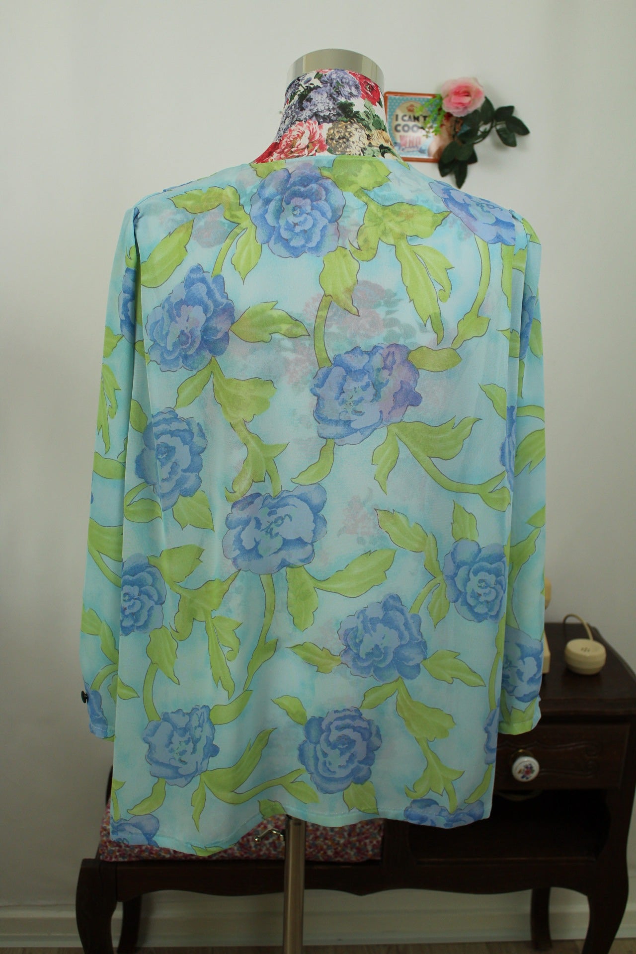 🌸🍒Cardigan léger vintage 90's fait main - fleurs tons pastel - pièce unique - Taille 40 à 44🍒🌸