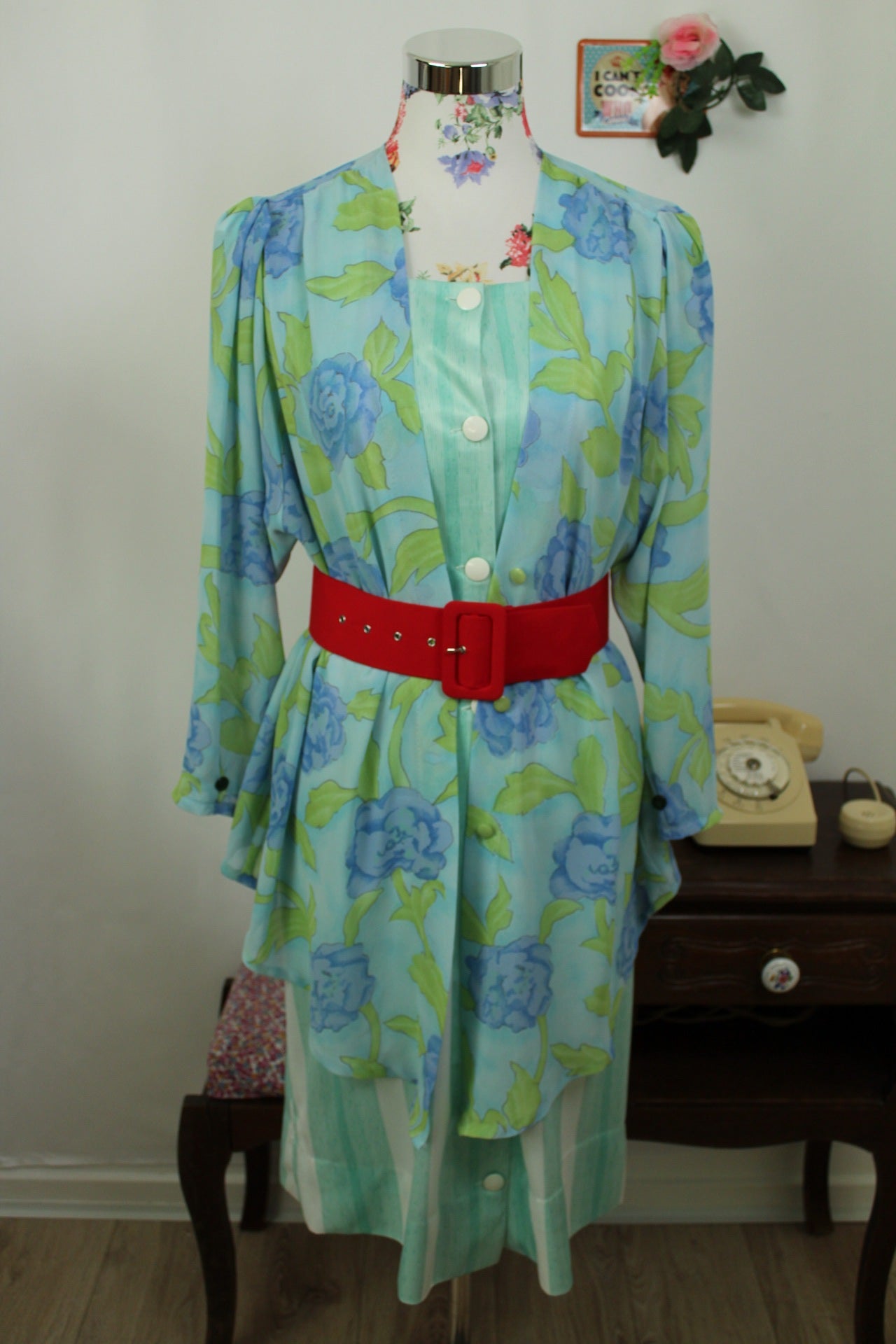 🌸🍒Cardigan léger vintage 90's fait main - fleurs tons pastel - pièce unique - Taille 40 à 44🍒🌸
