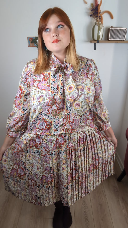 Robe preppy vintage années 80 col lavallière & motif floral satiné - Taille 50/52